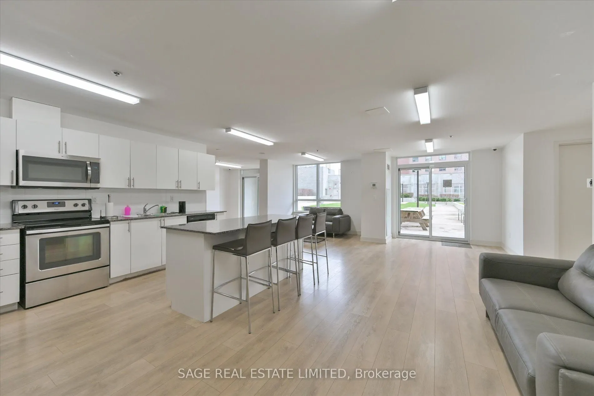 1410 Dupont Street, #415