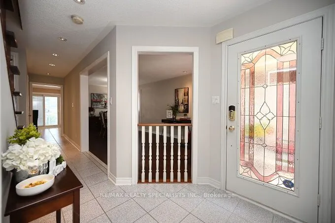 7019 Graydon Court