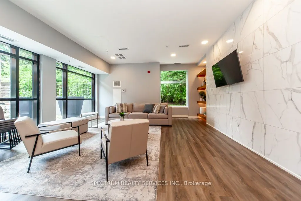 50 Ann Street, #311