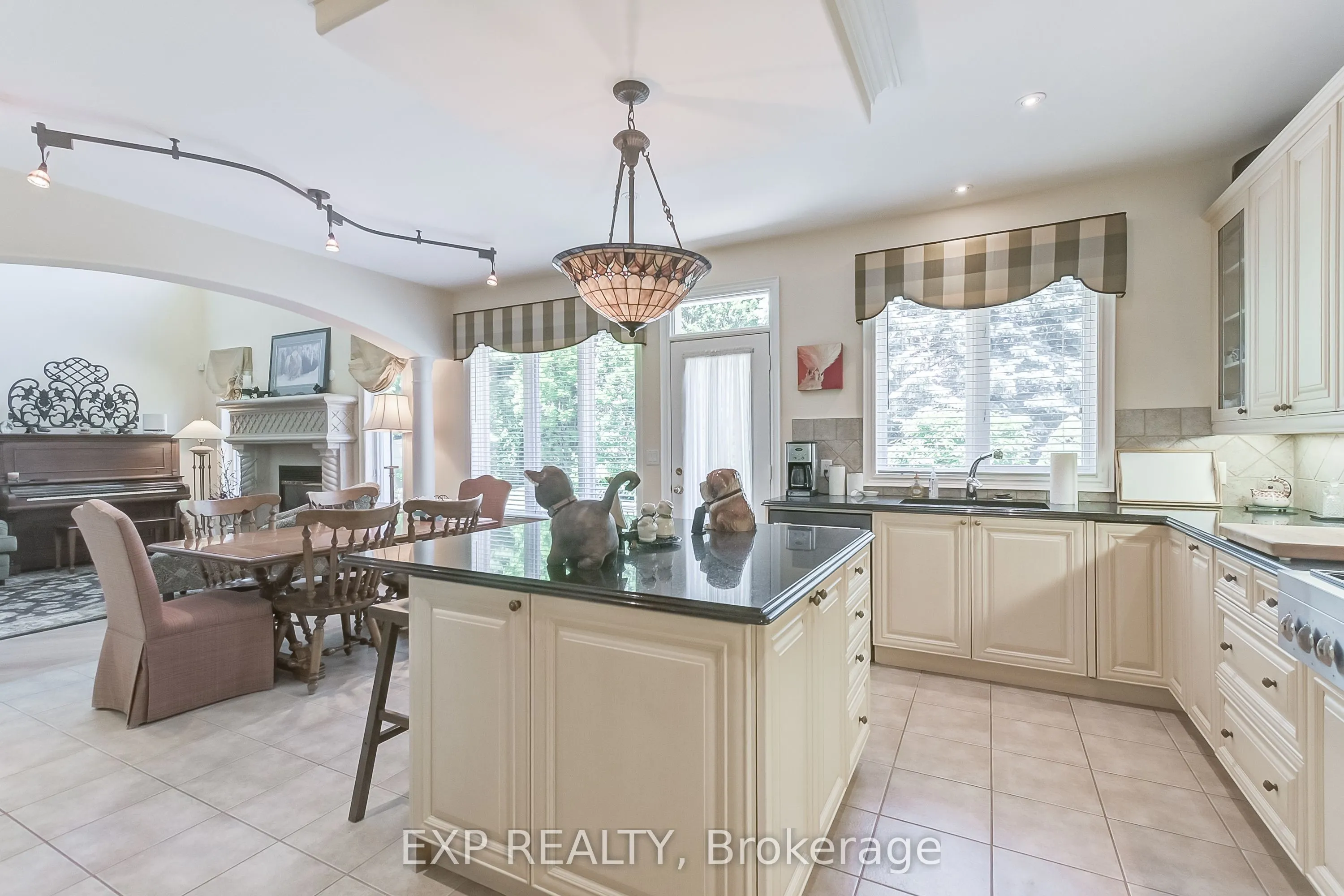 806 Hidden Grove Lane, #25