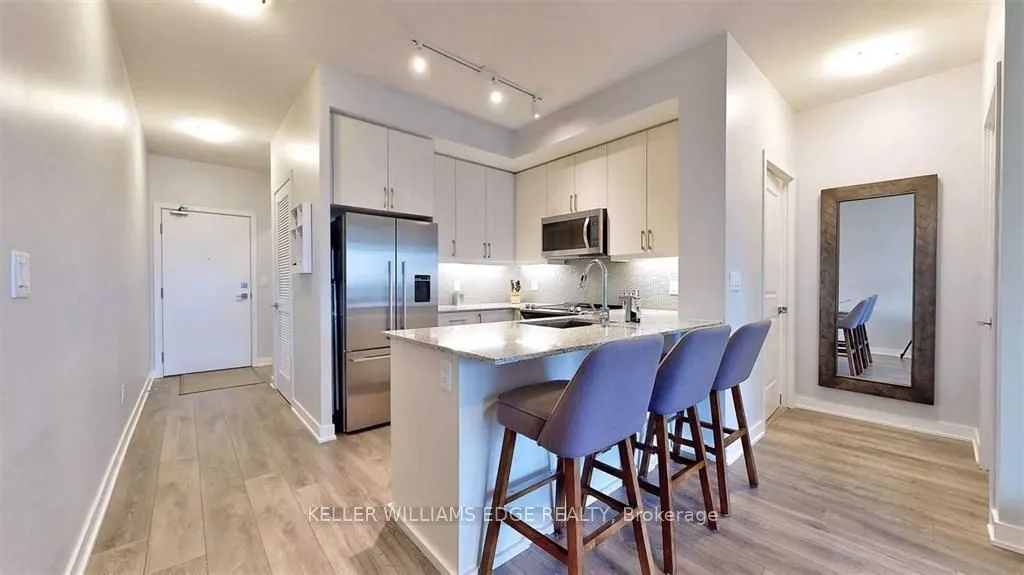 4633 Glen Erin Drive #901