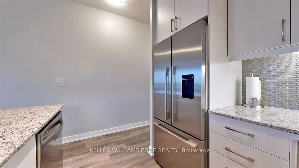 4633 Glen Erin Drive #901