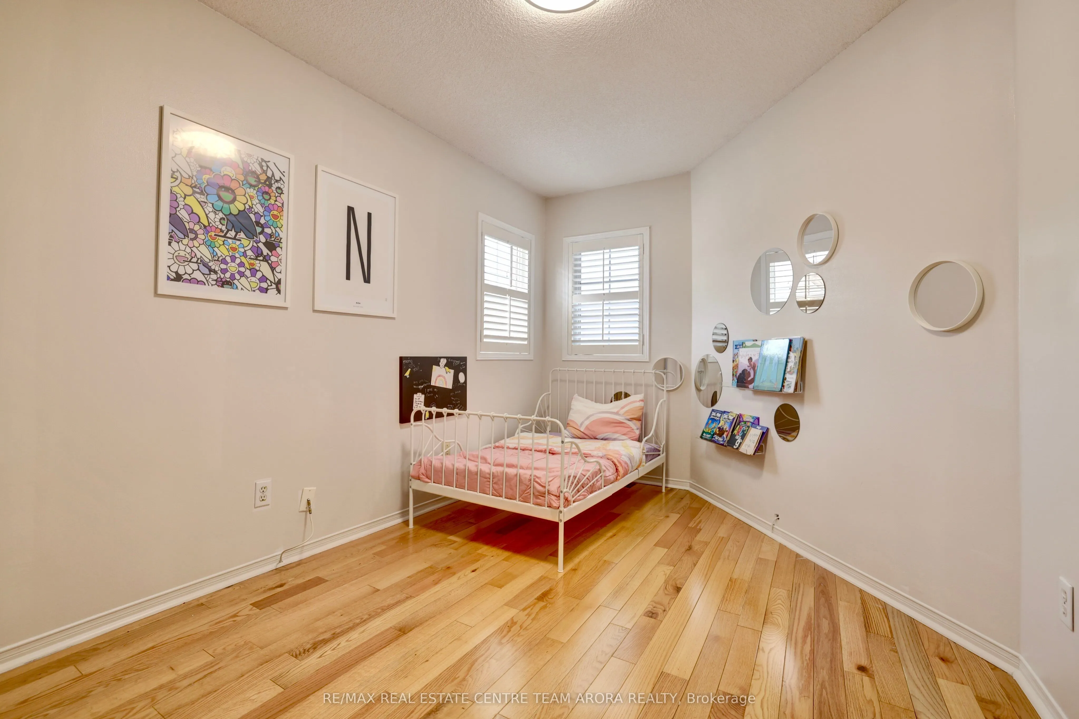 1085 Foxglove Place