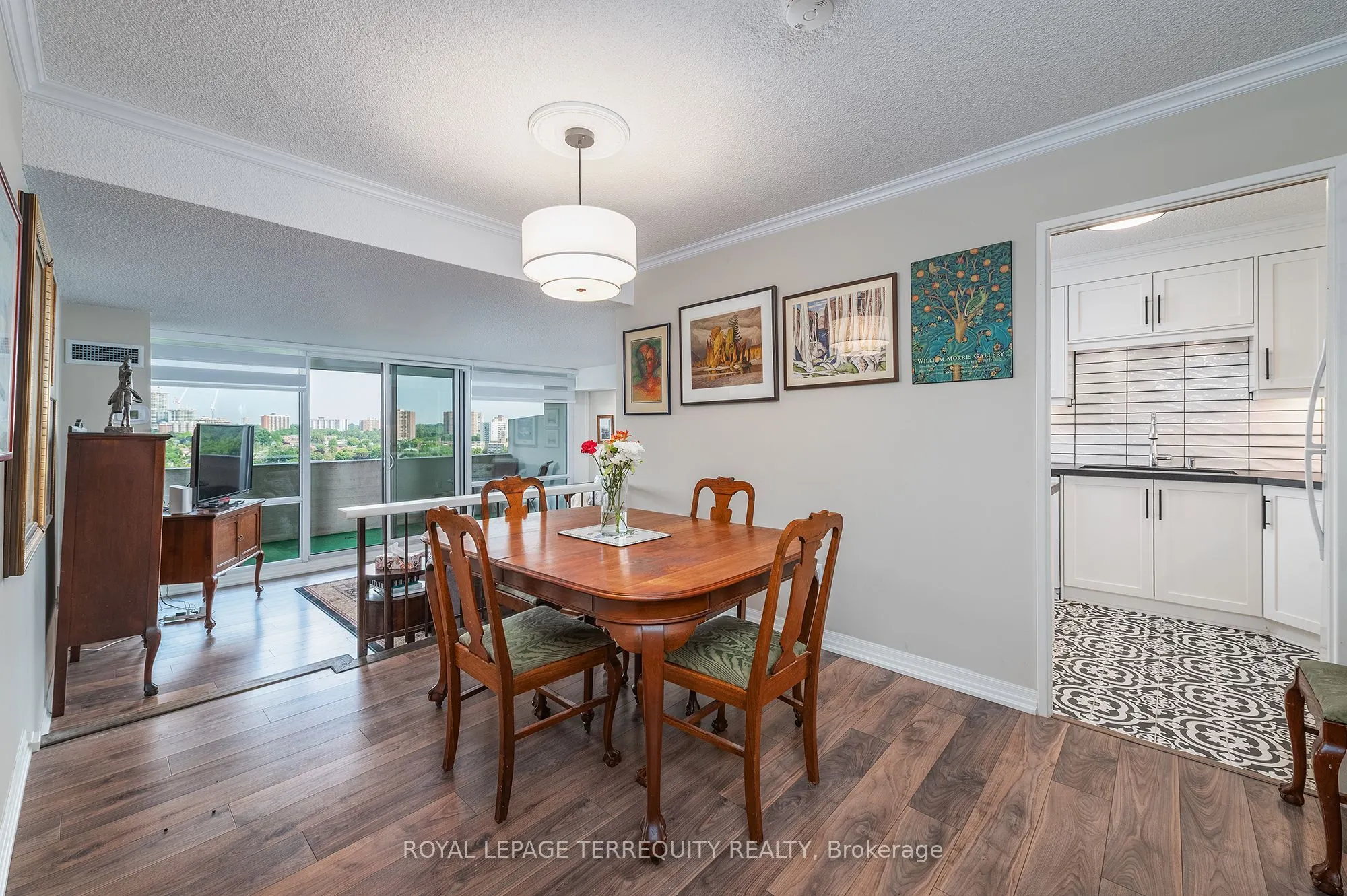 260 Scarlett Road, #1802
