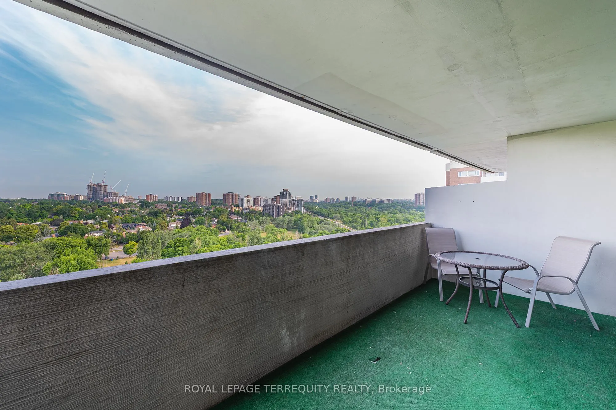 260 Scarlett Road, #1802