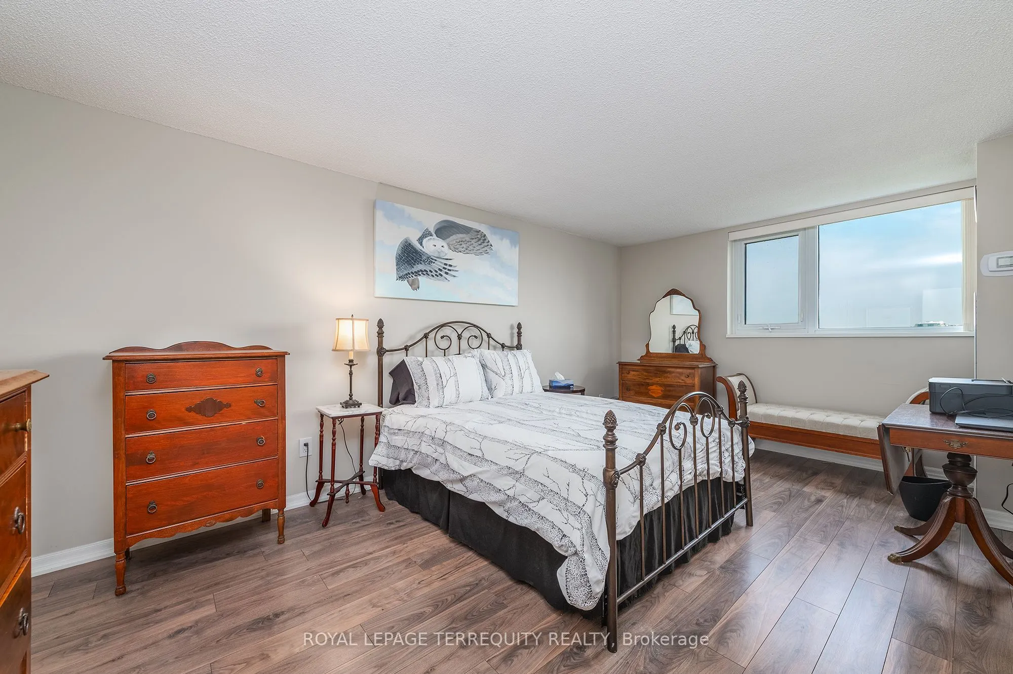 260 Scarlett Road, #1802