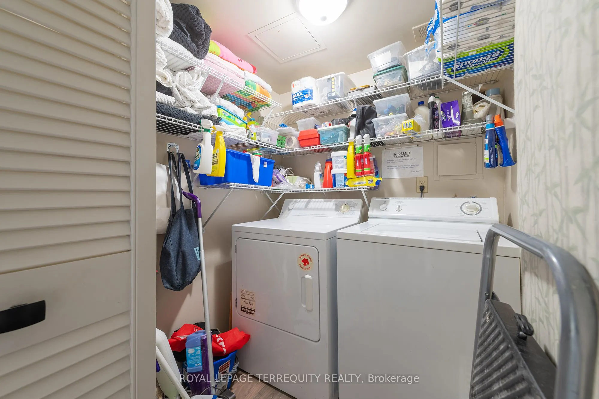 260 Scarlett Road, #1802