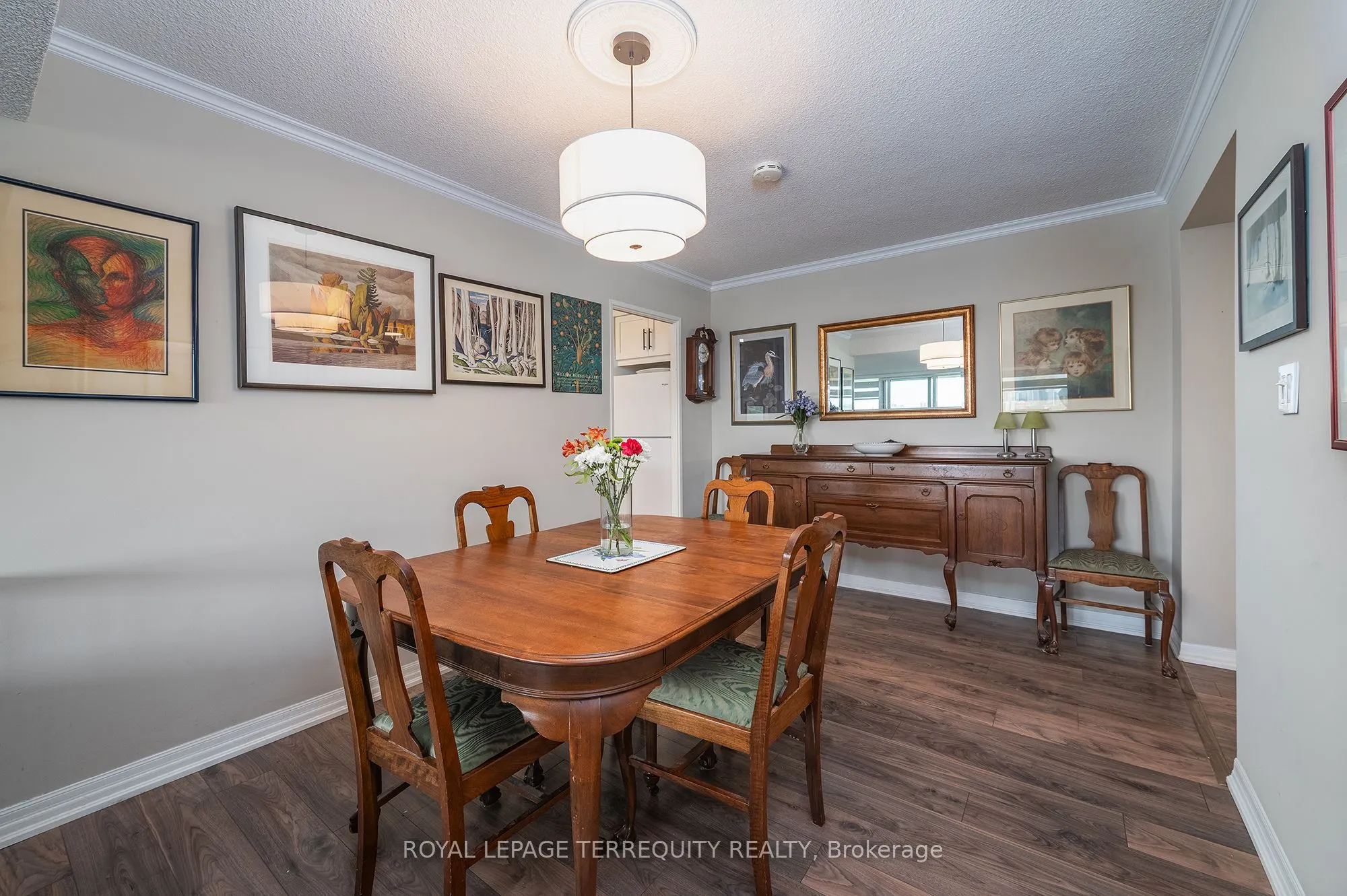 260 Scarlett Road, #1802