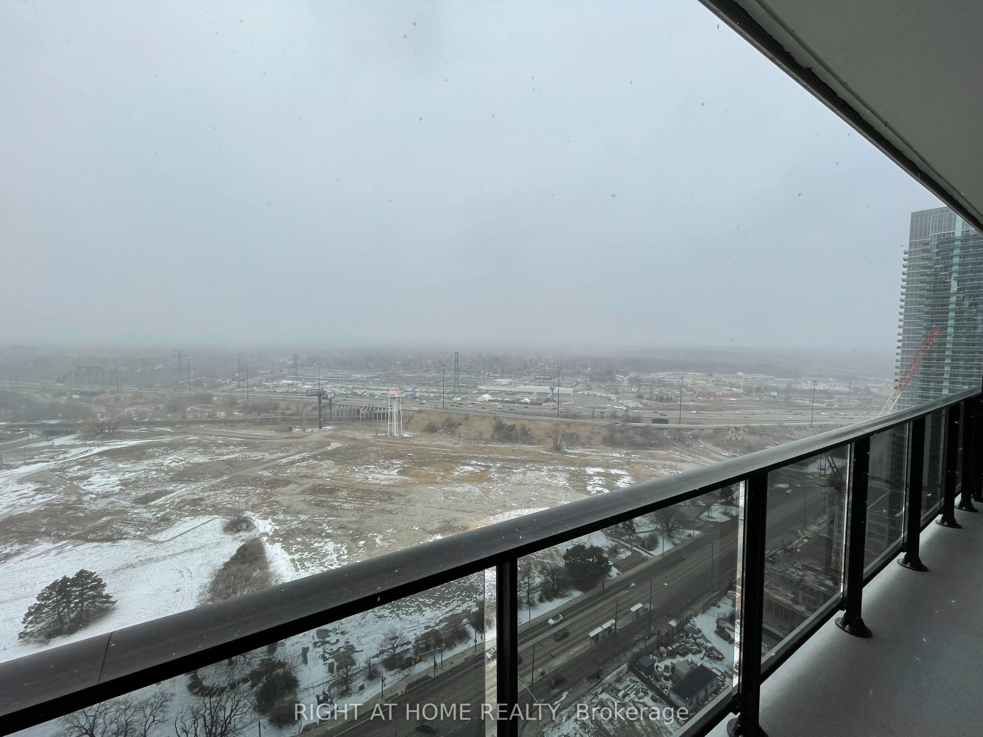 70 ANNIE CRAIG Drive, #2609