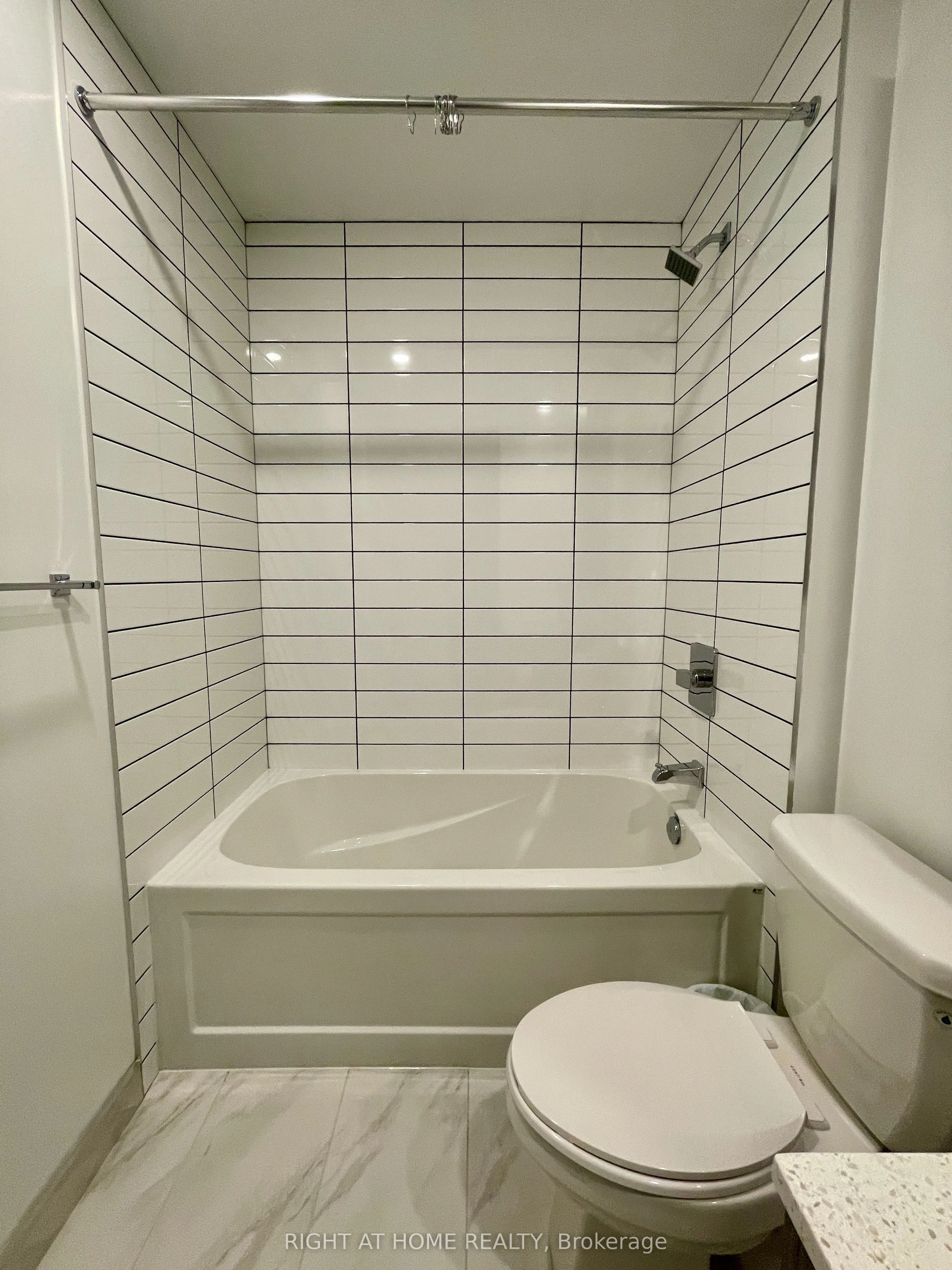 70 ANNIE CRAIG Drive, #2609
