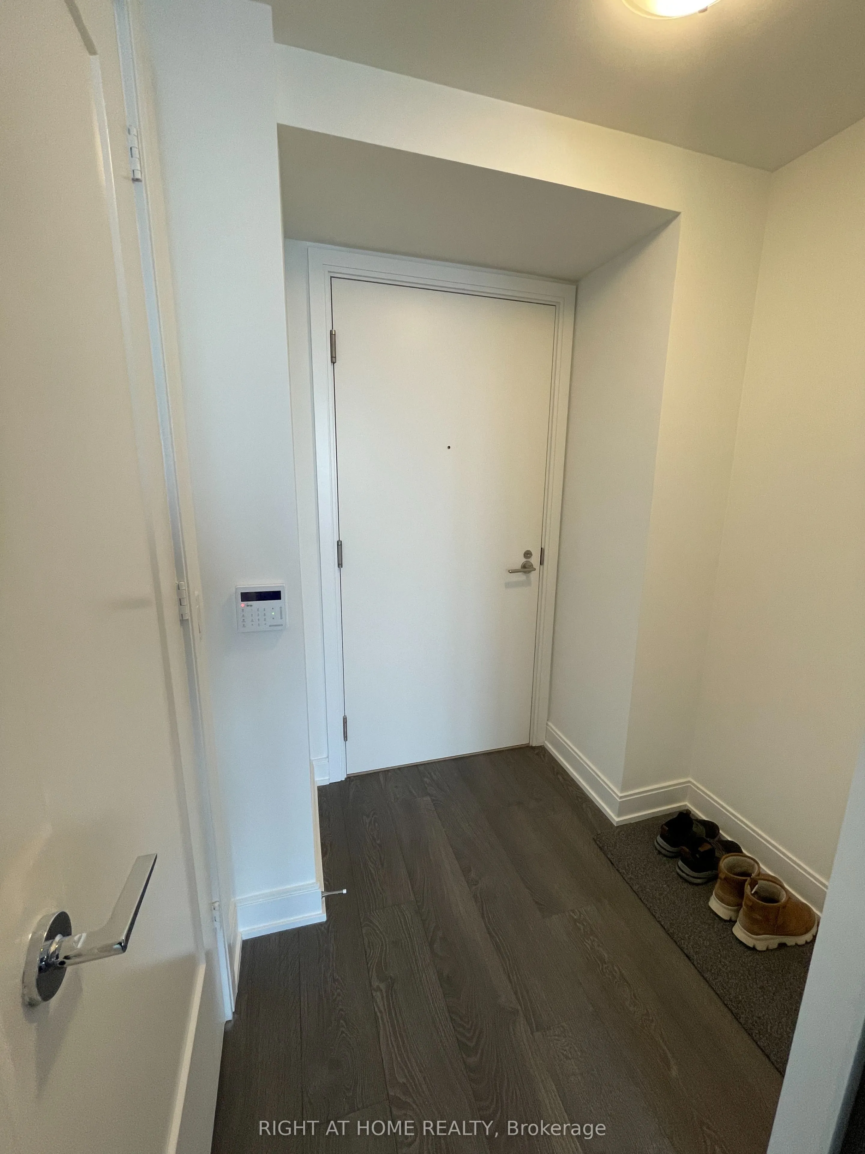 70 ANNIE CRAIG Drive, #2609