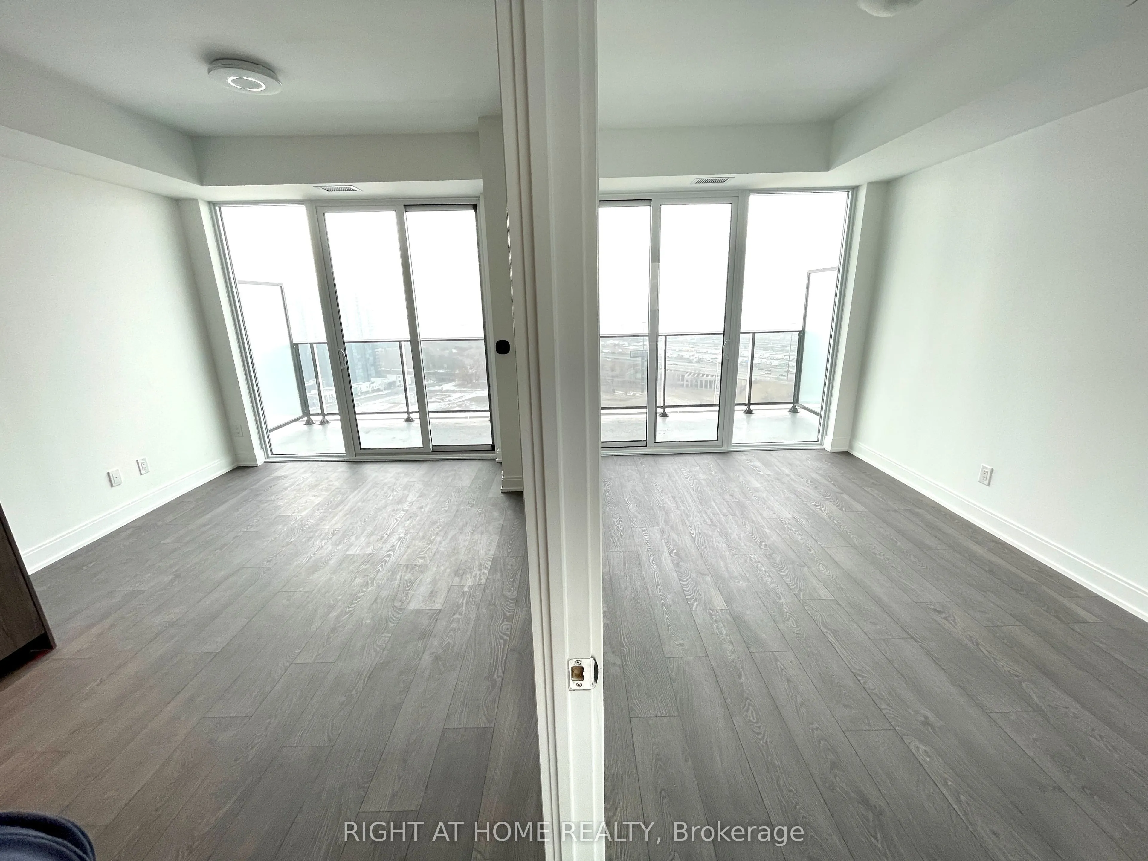 70 ANNIE CRAIG Drive, #2609