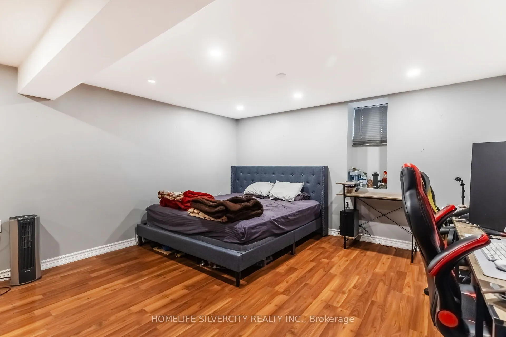 90 Lawrence Avenue, #96