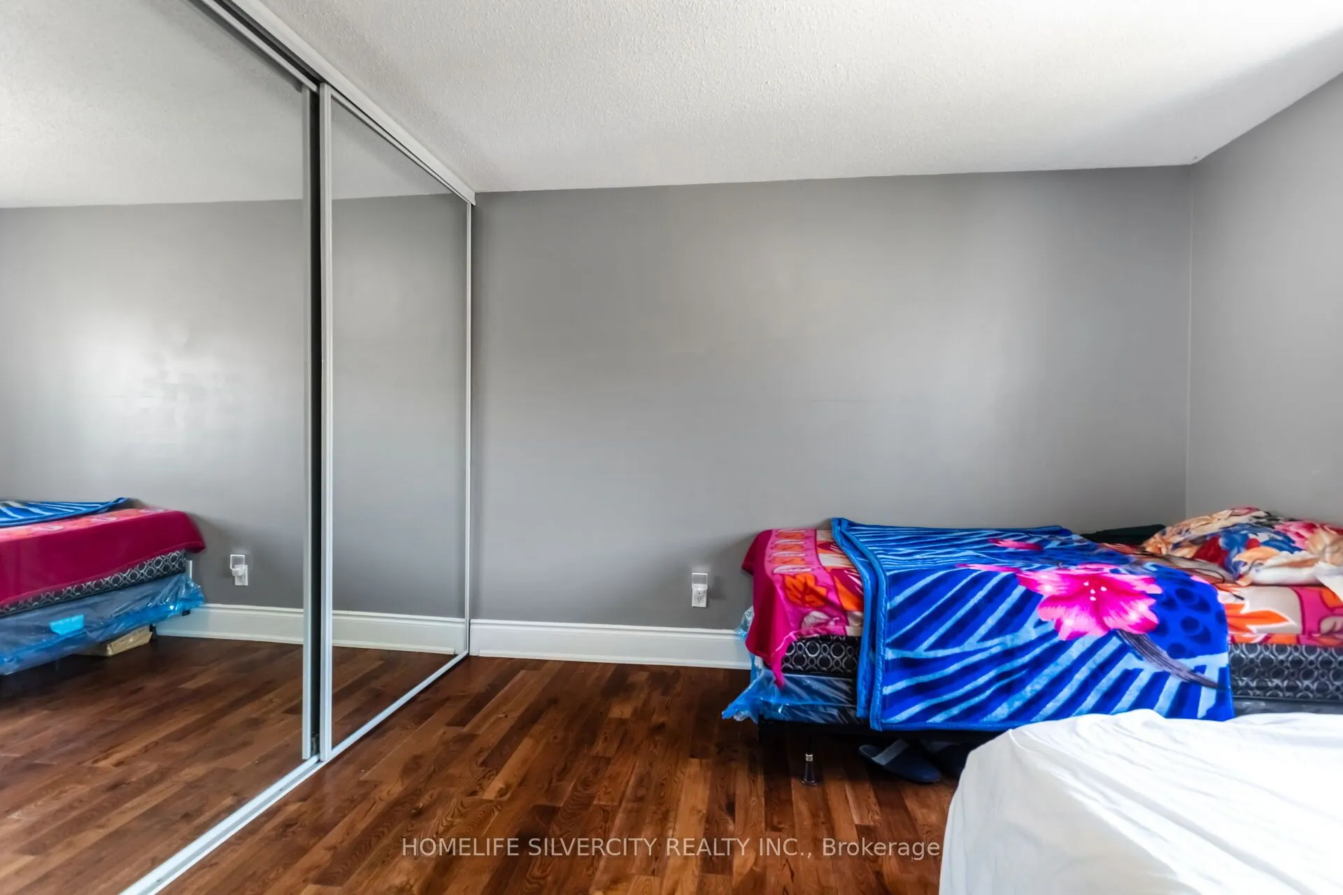 90 Lawrence Avenue, #96