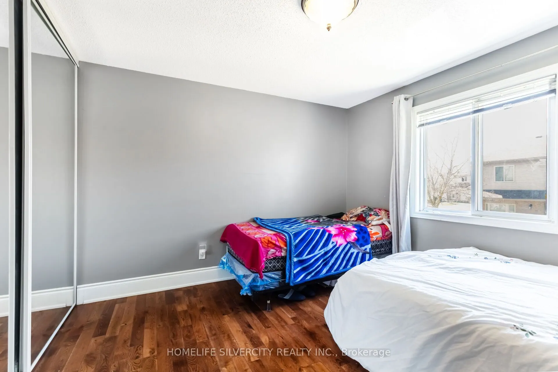 90 Lawrence Avenue, #96