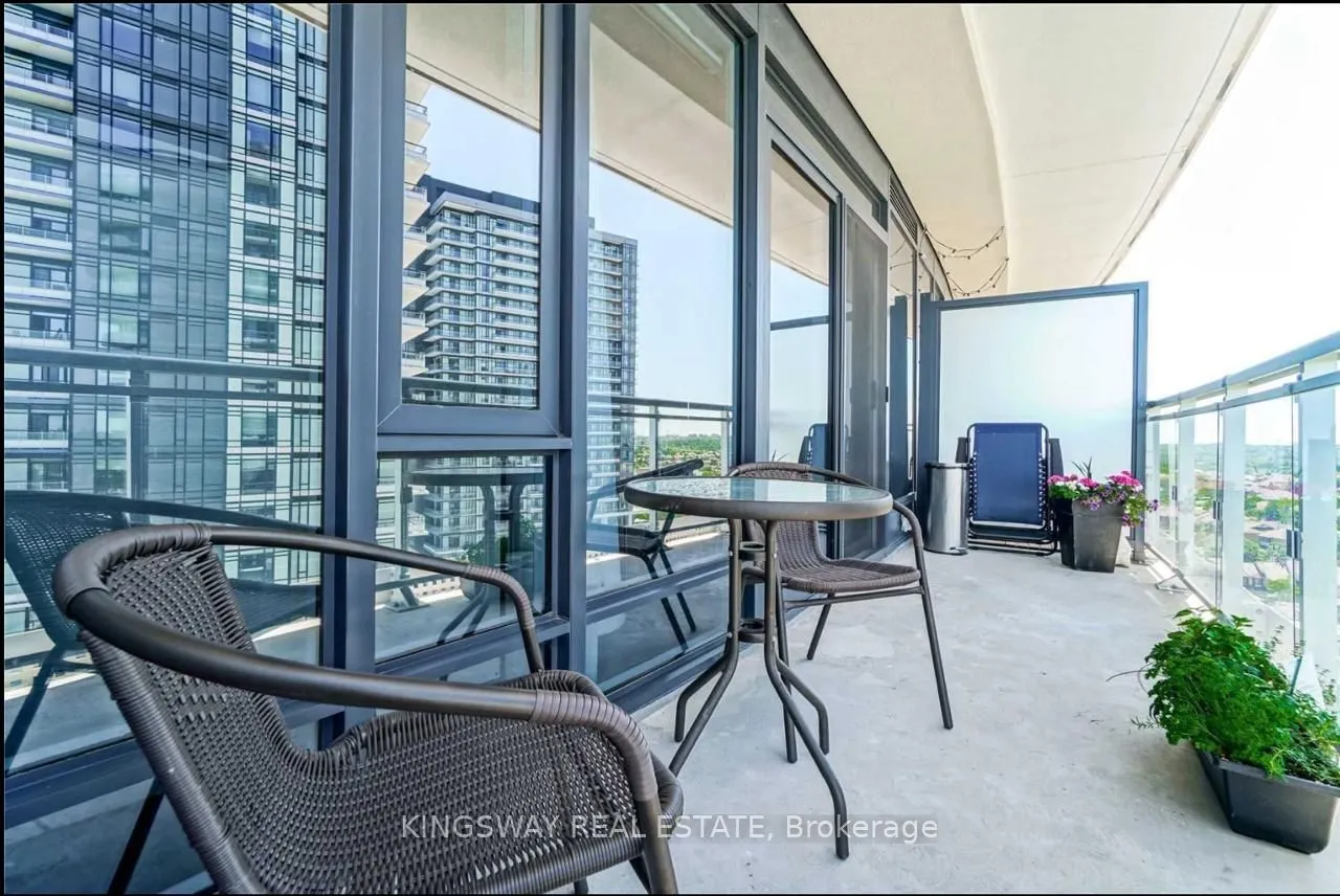 2520 Eglinton Ave West Avenue W, #1005