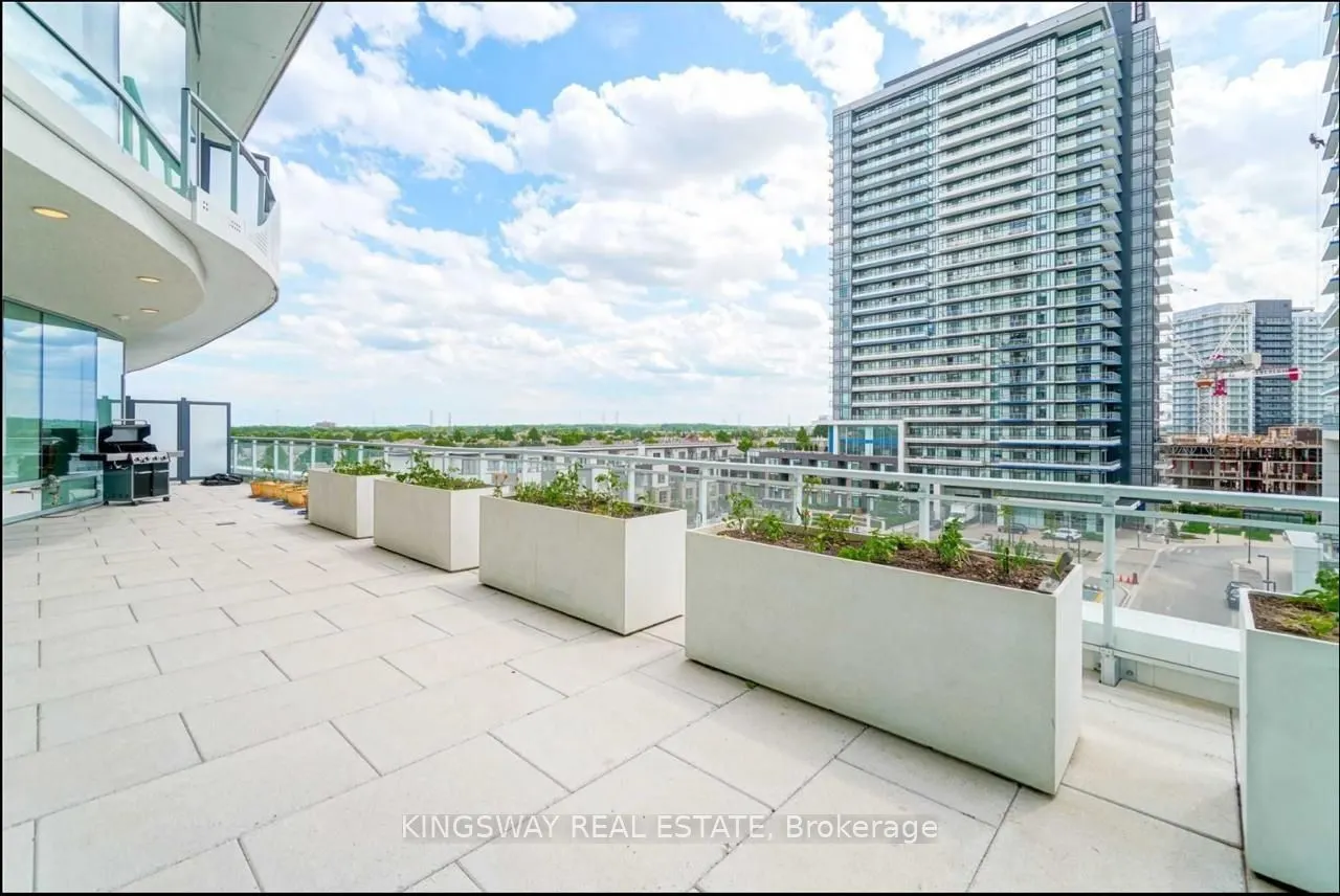 2520 Eglinton Ave West Avenue W, #1005