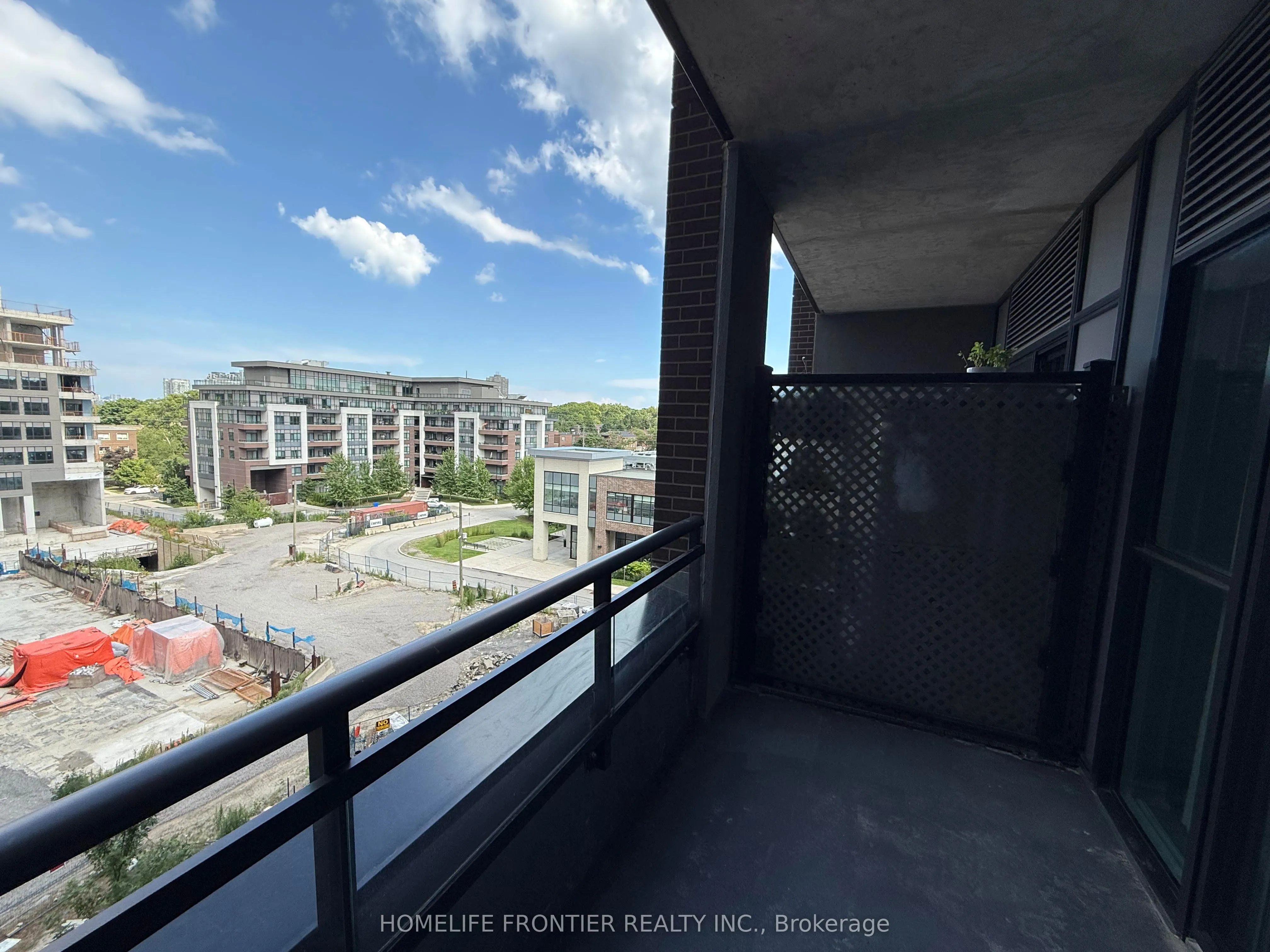 25 Neighbourhood Lane, #501