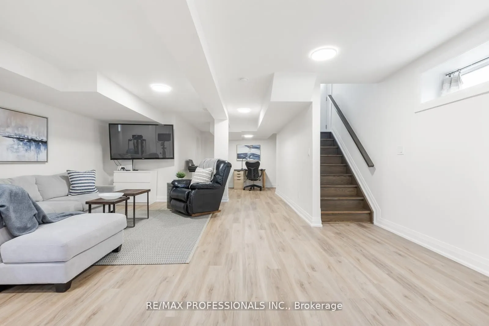43 Bellman Avenue