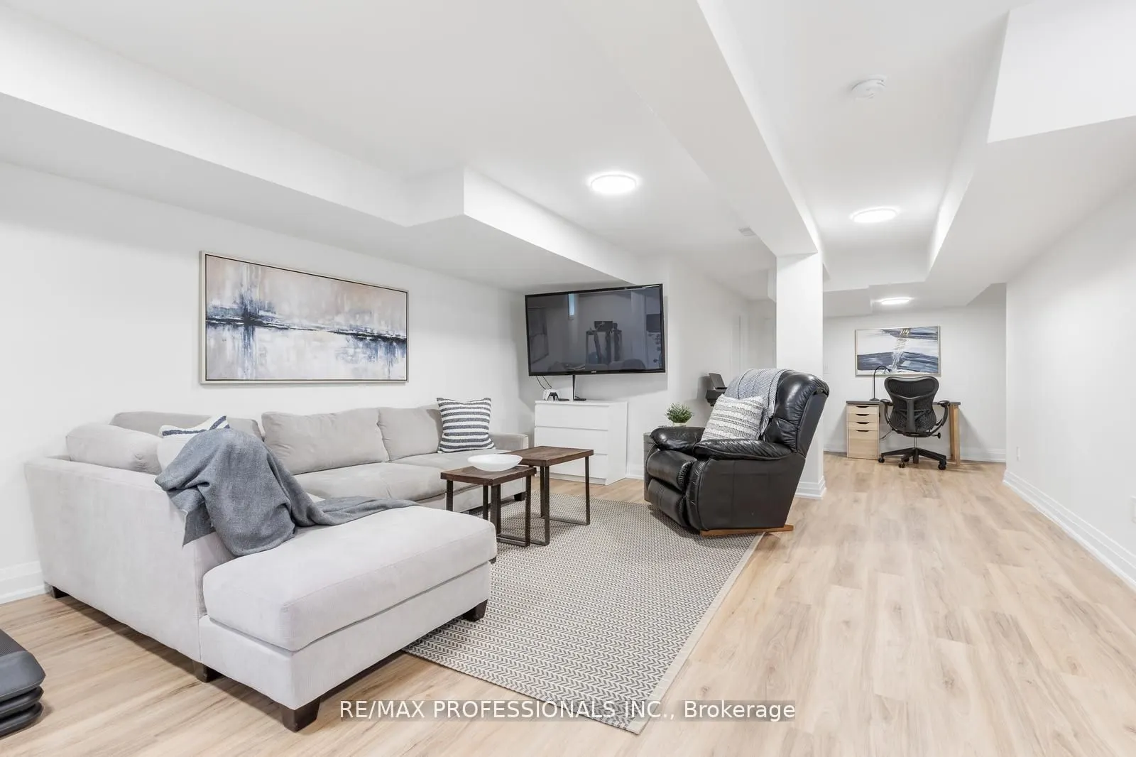 43 Bellman Avenue