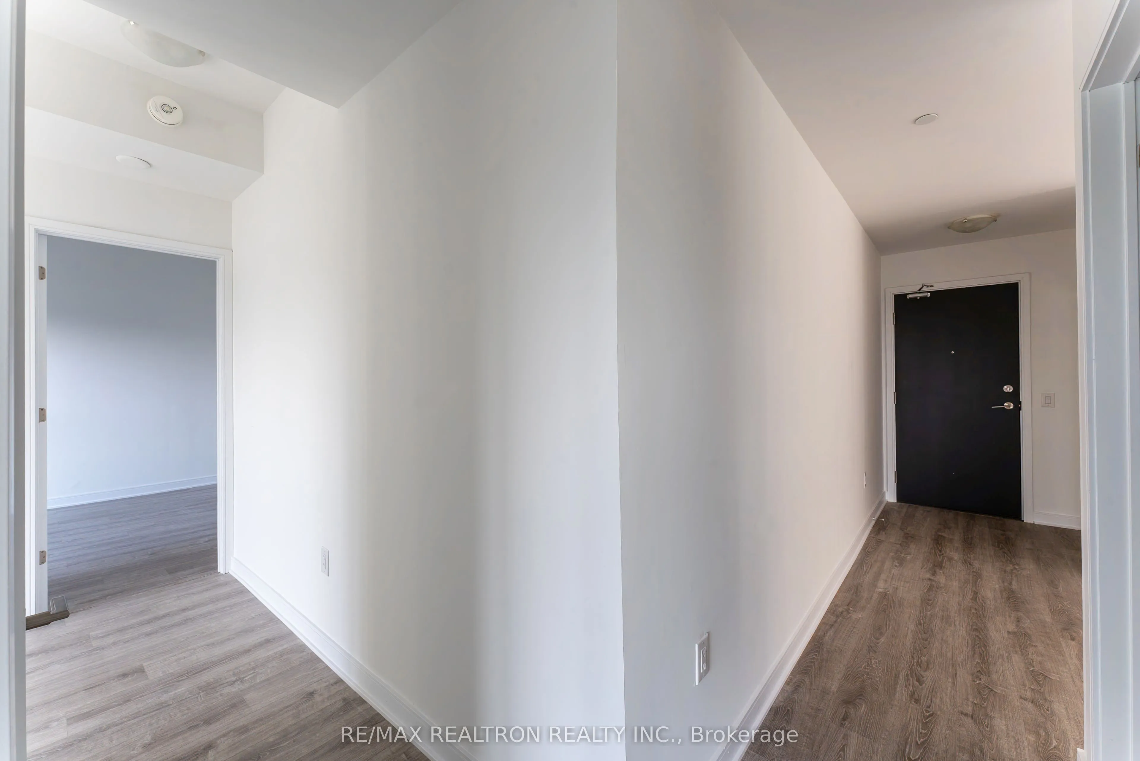 25 Neighbourhood Lane, #714