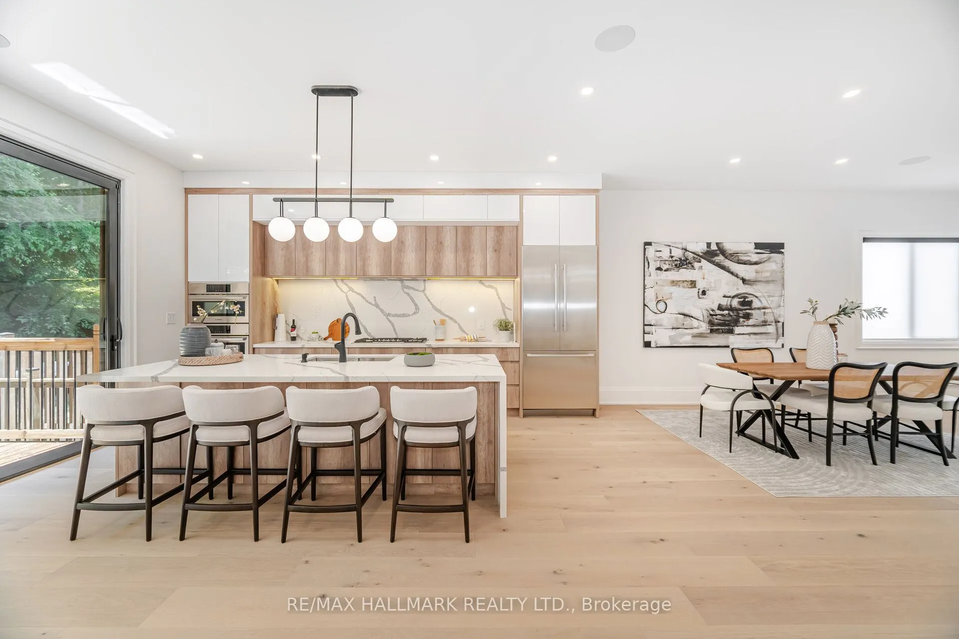 78 South Kingsway