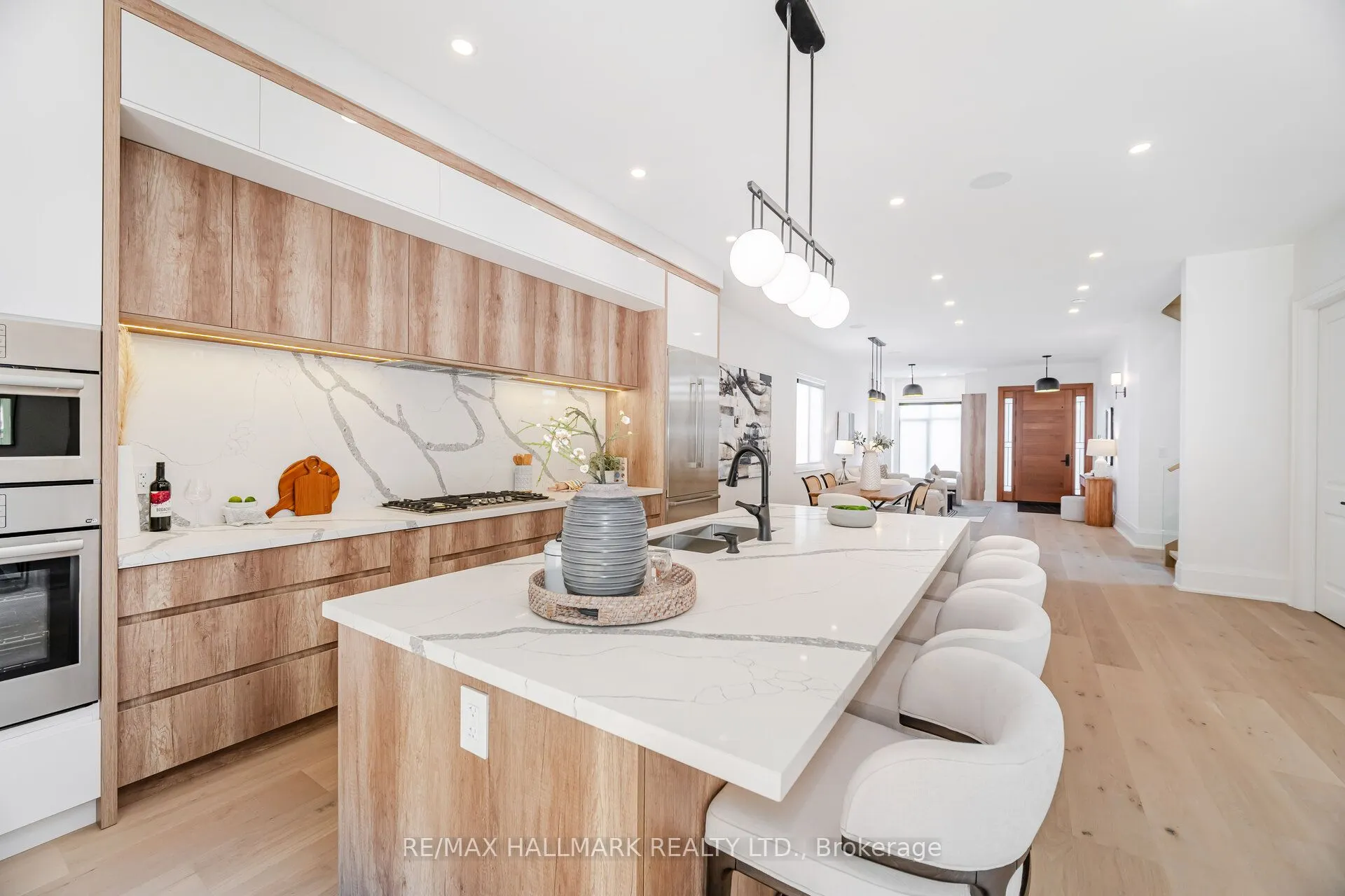 78 South Kingsway