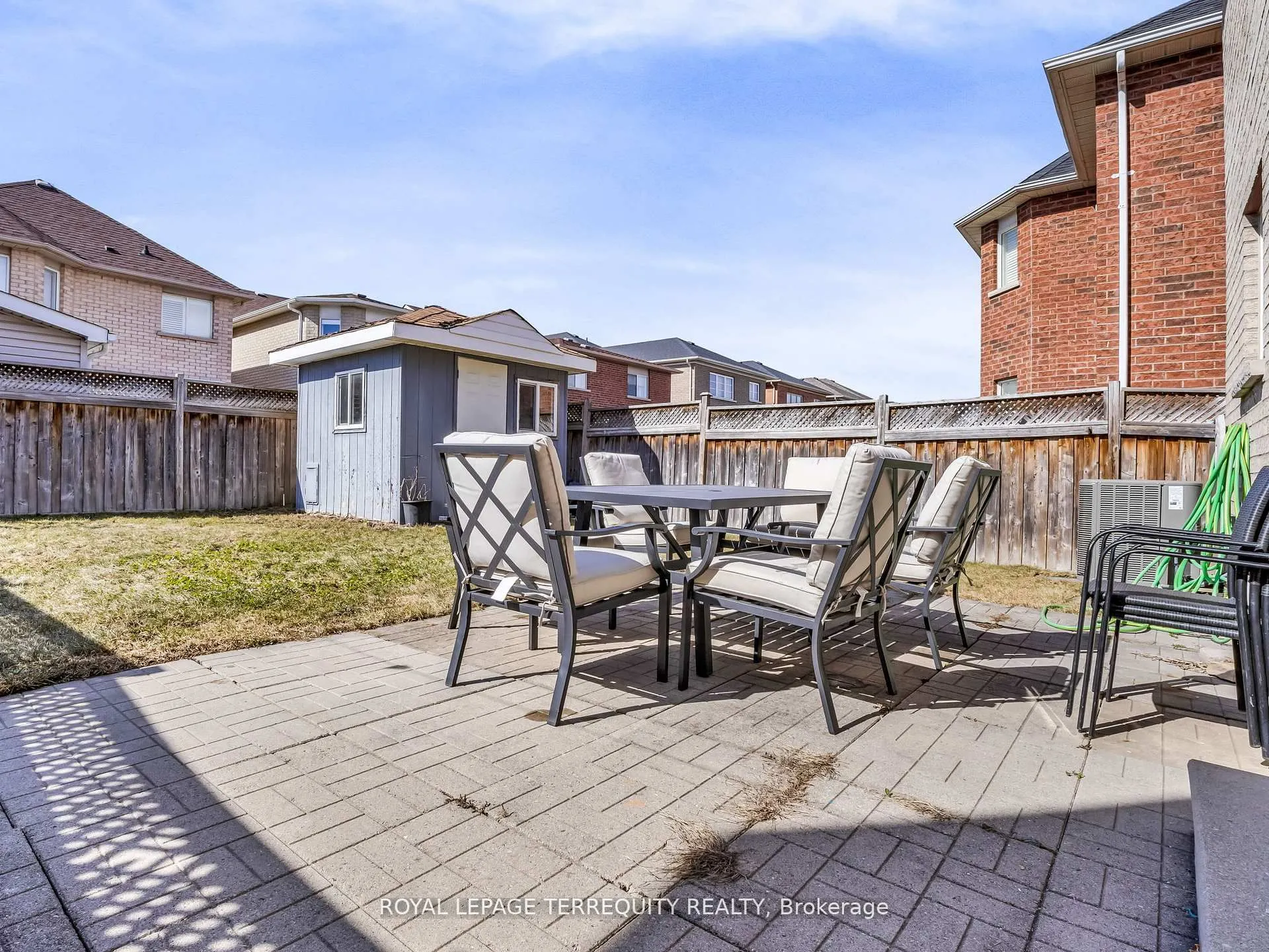 13 Humbershed Crescent