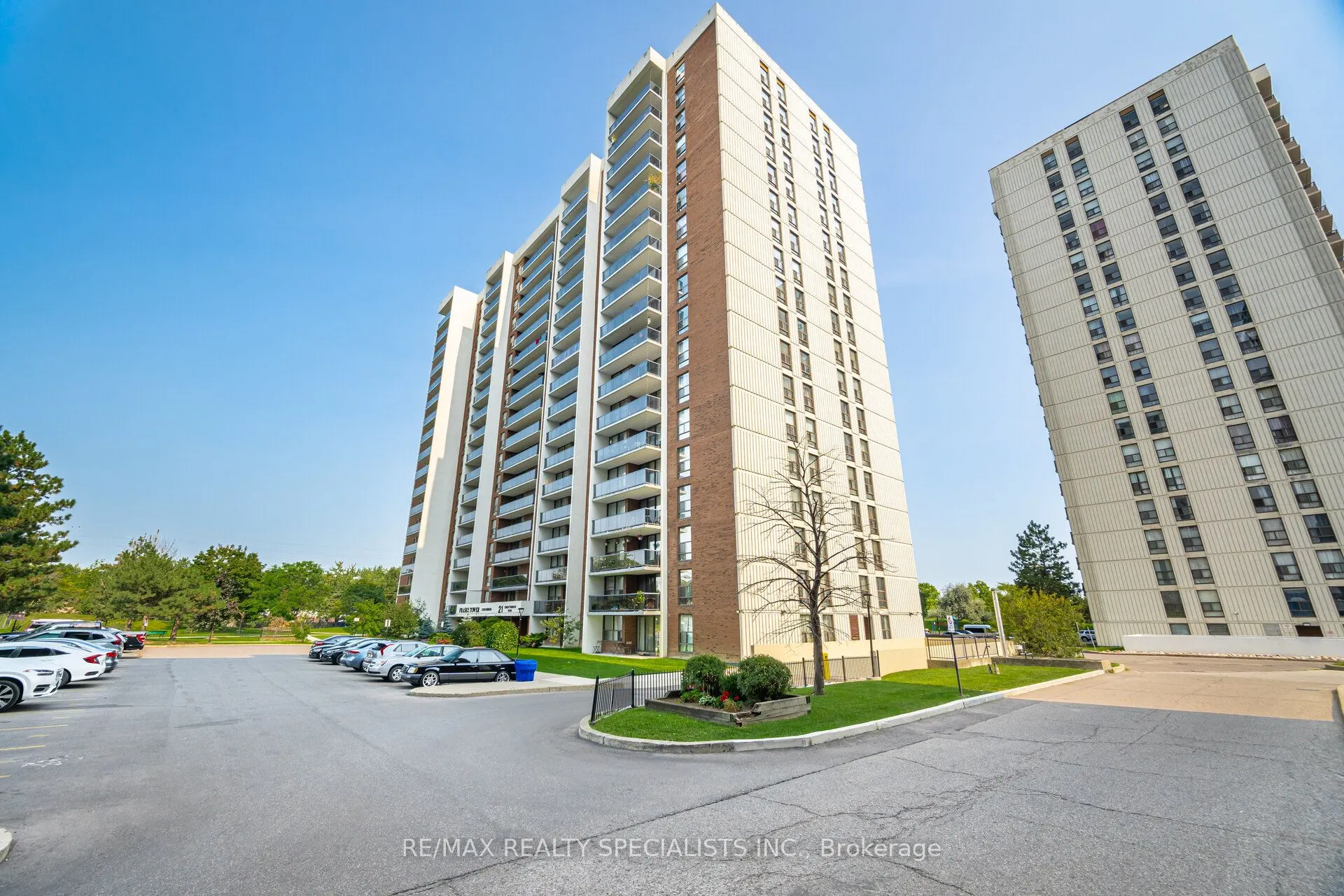 21 KNIGHTSBRIDGE Road, #1507