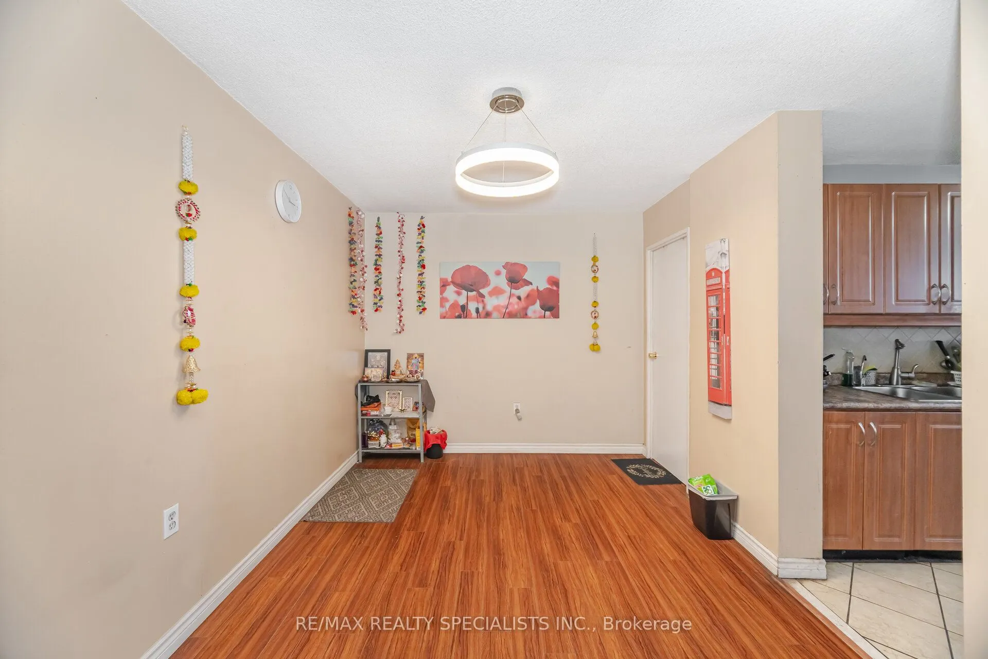 21 KNIGHTSBRIDGE Road, #1507