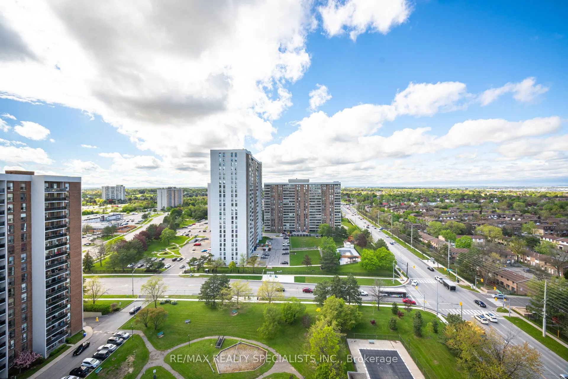 21 KNIGHTSBRIDGE Road, #1507
