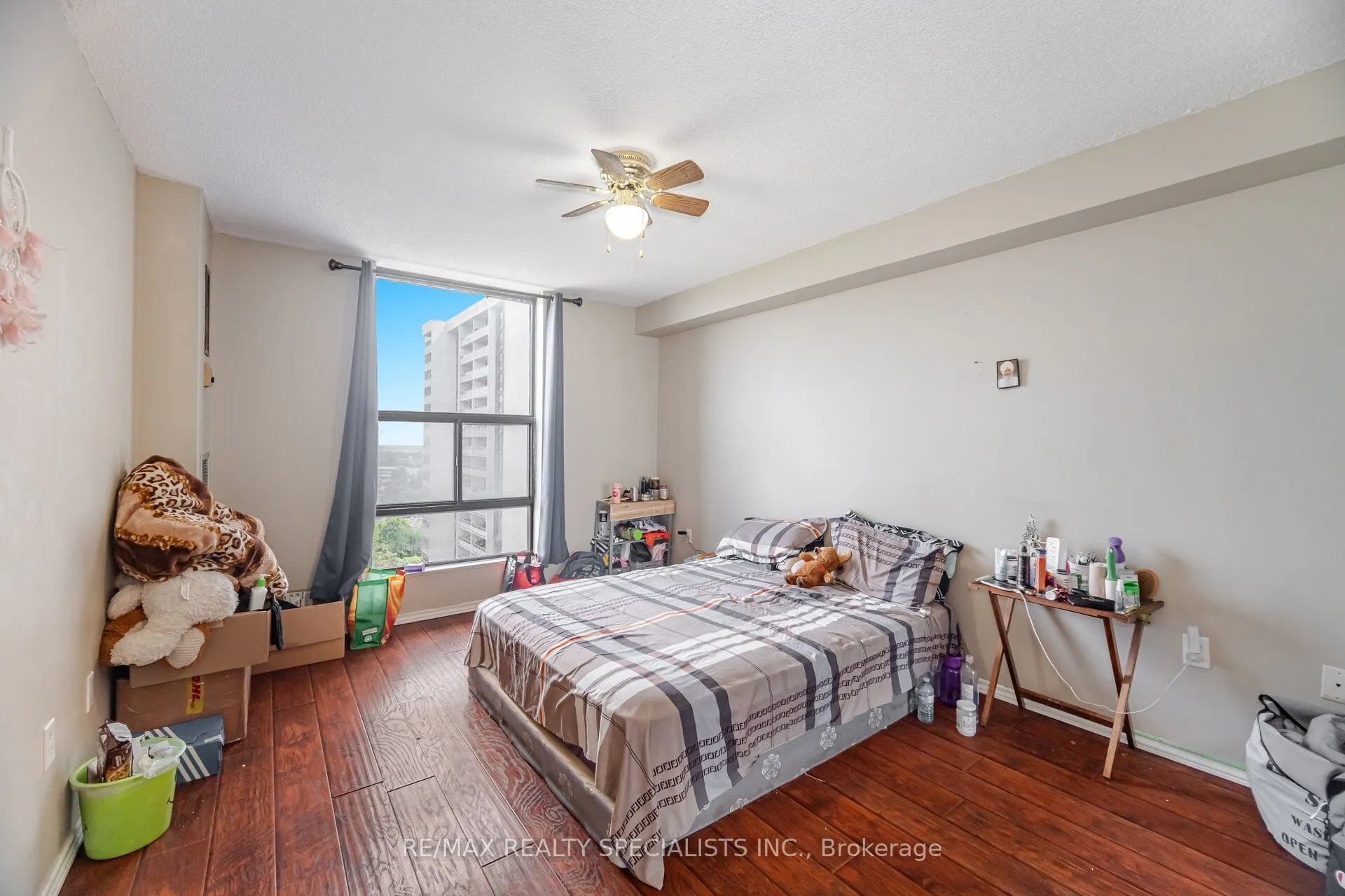 21 KNIGHTSBRIDGE Road, #1507