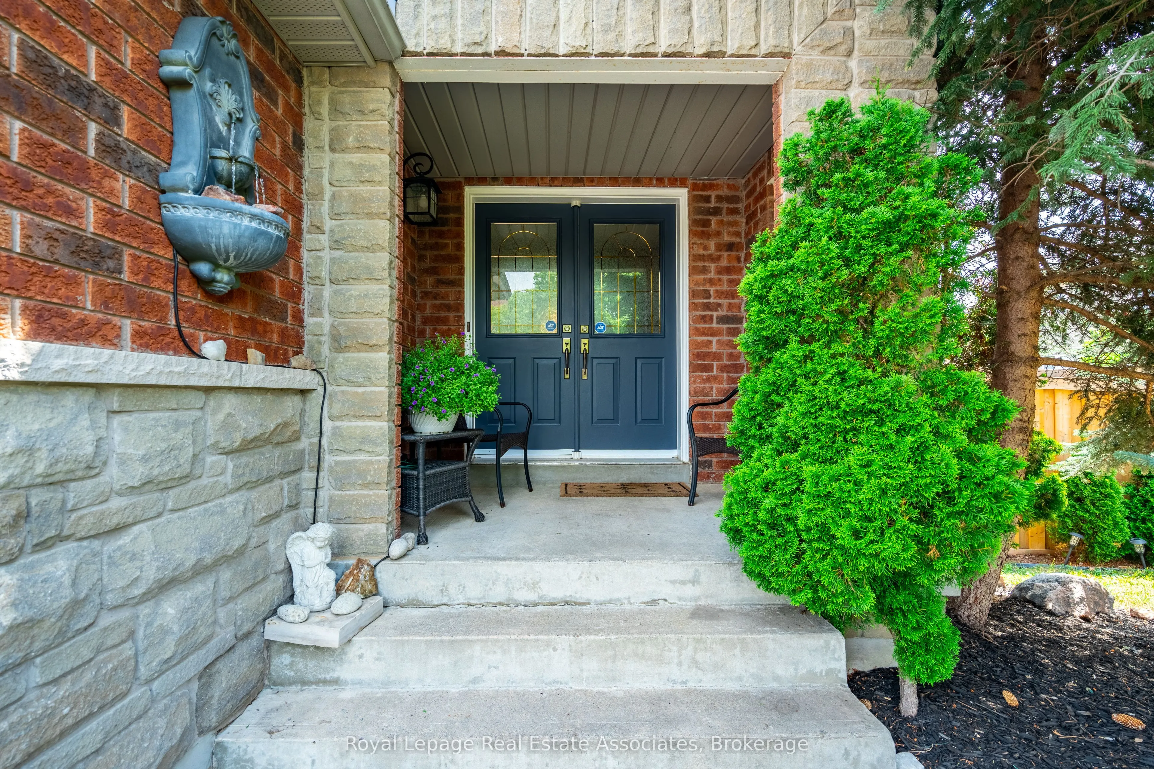 16 Sandyside Crescent