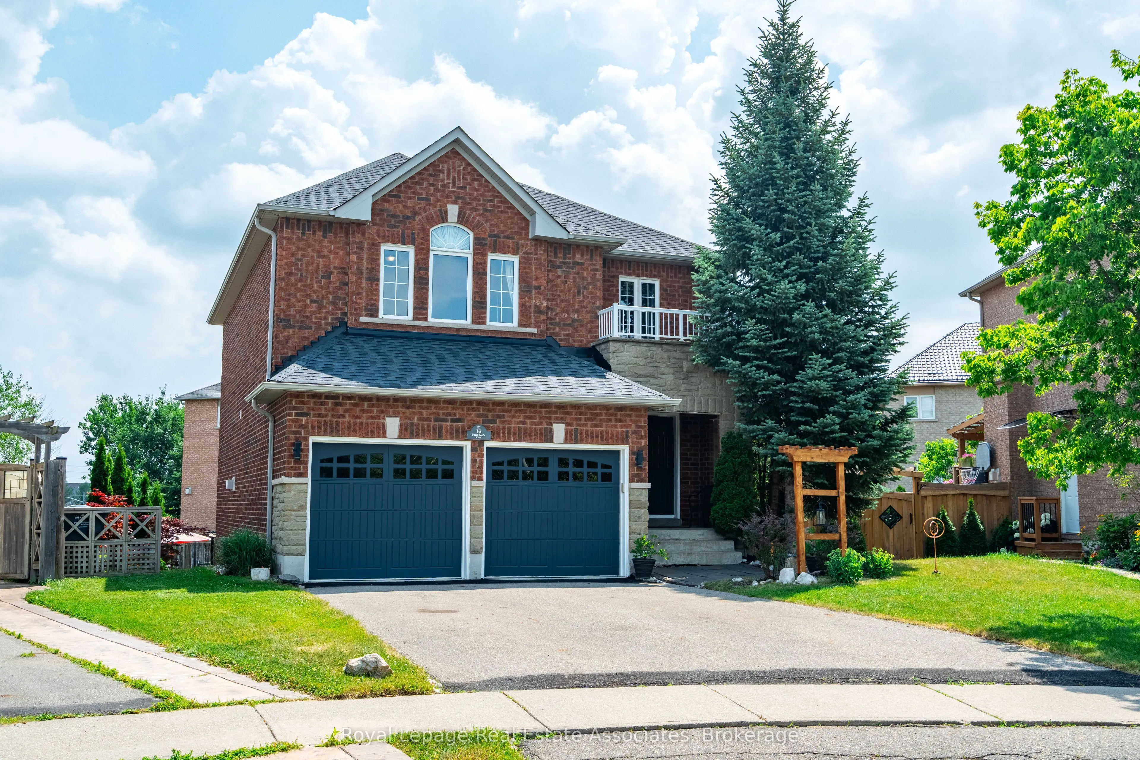 16 Sandyside Crescent