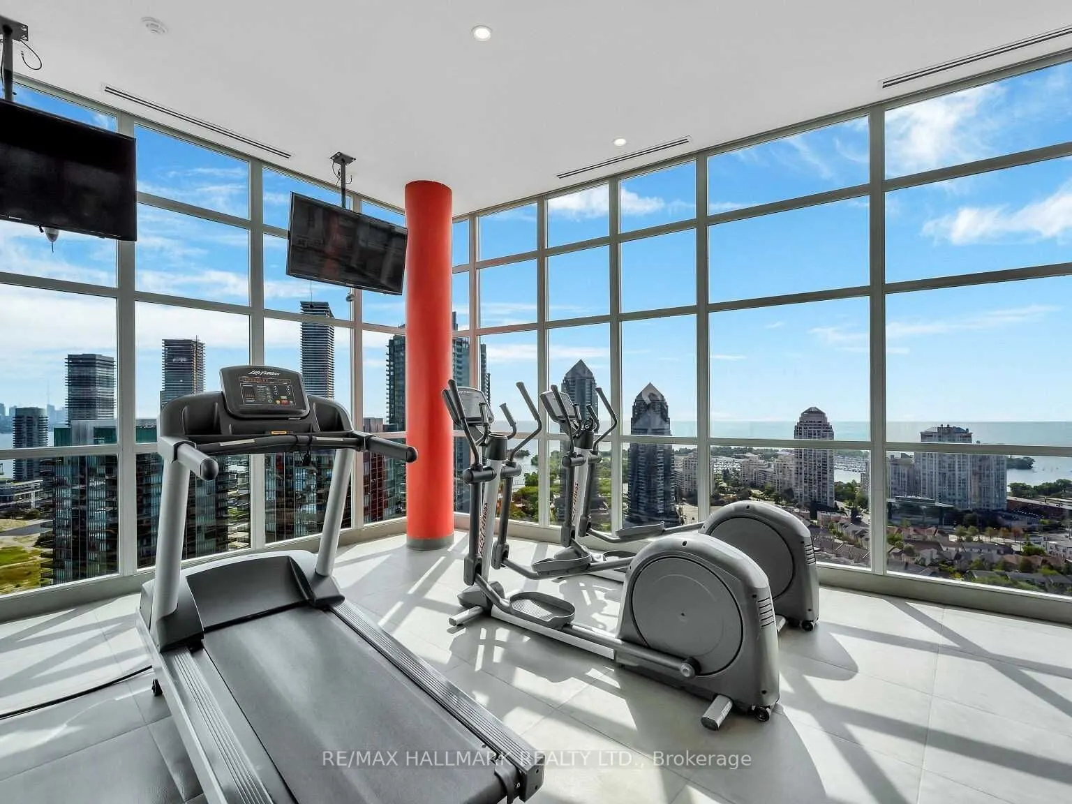 165 Legion Road N, #2323