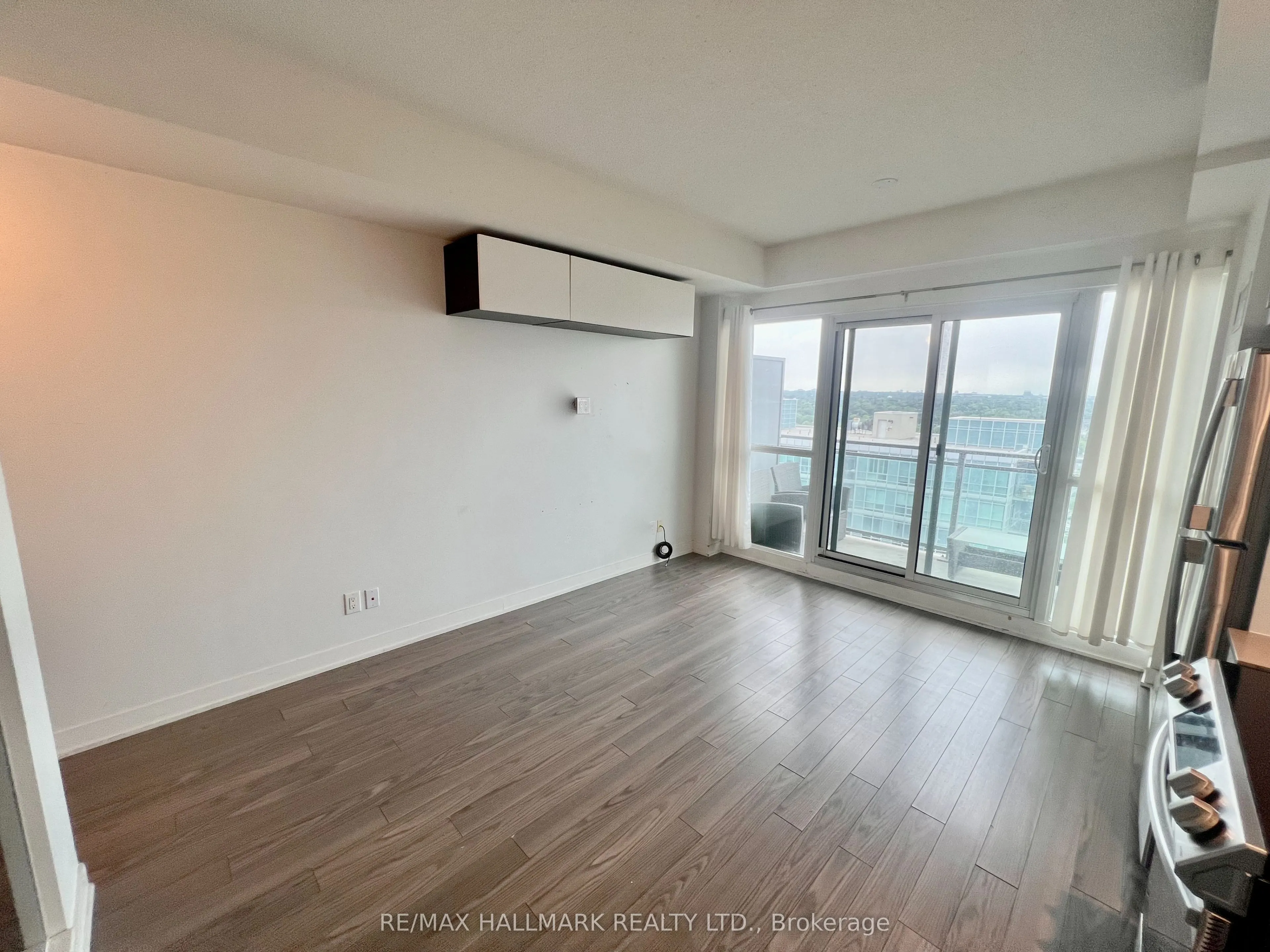 165 Legion Road N, #2323