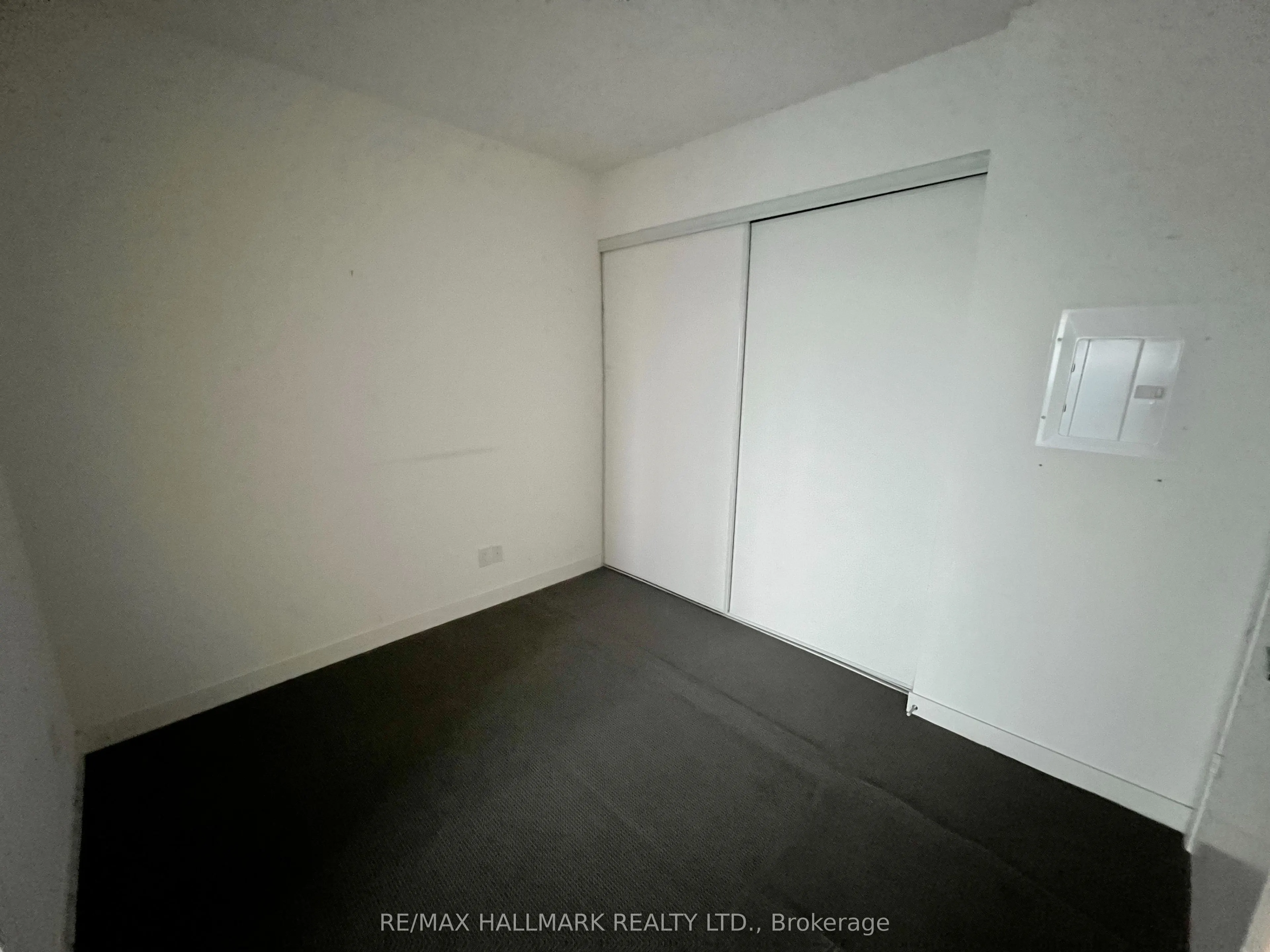 165 Legion Road N, #2323