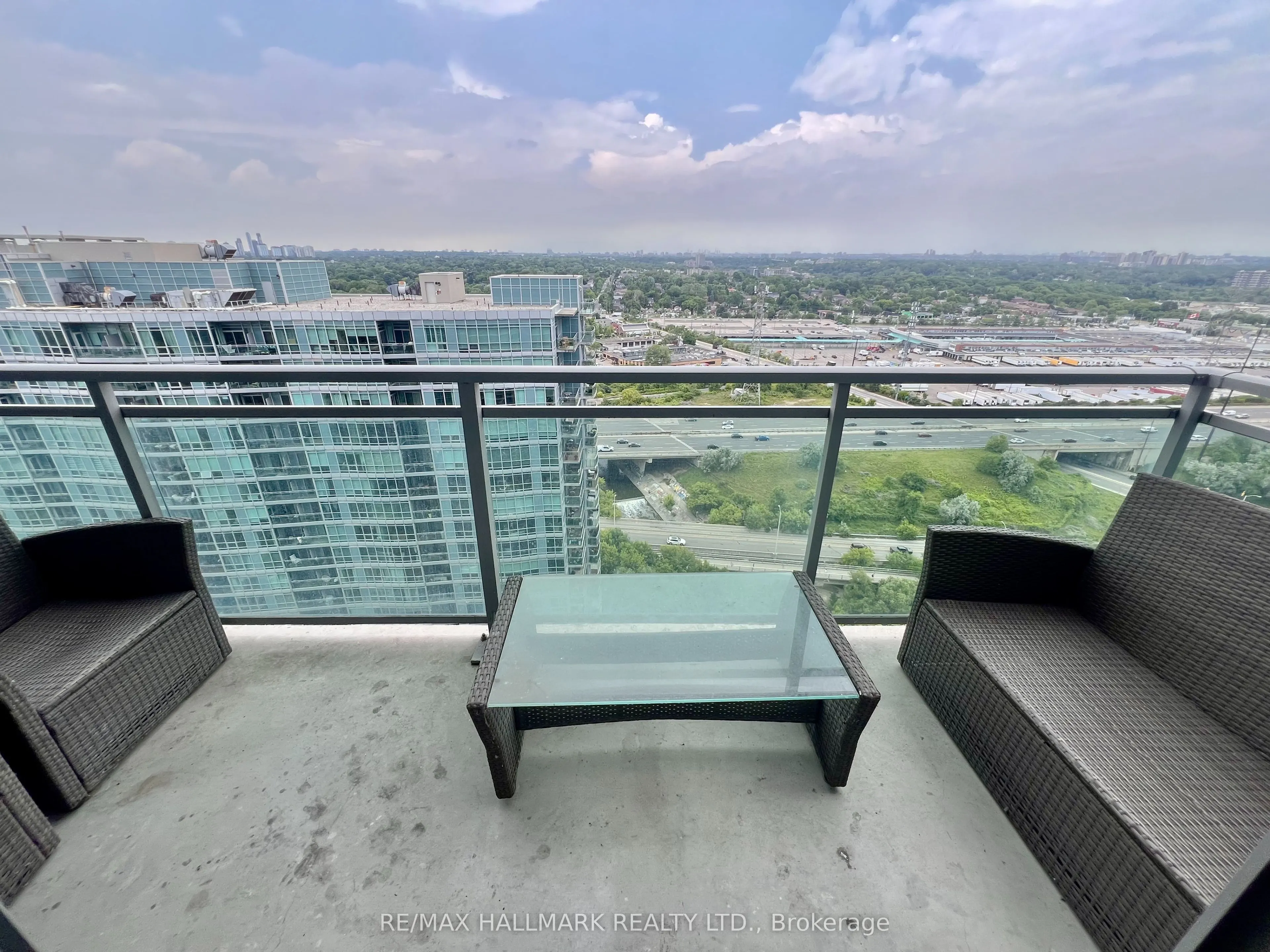 165 Legion Road N, #2323
