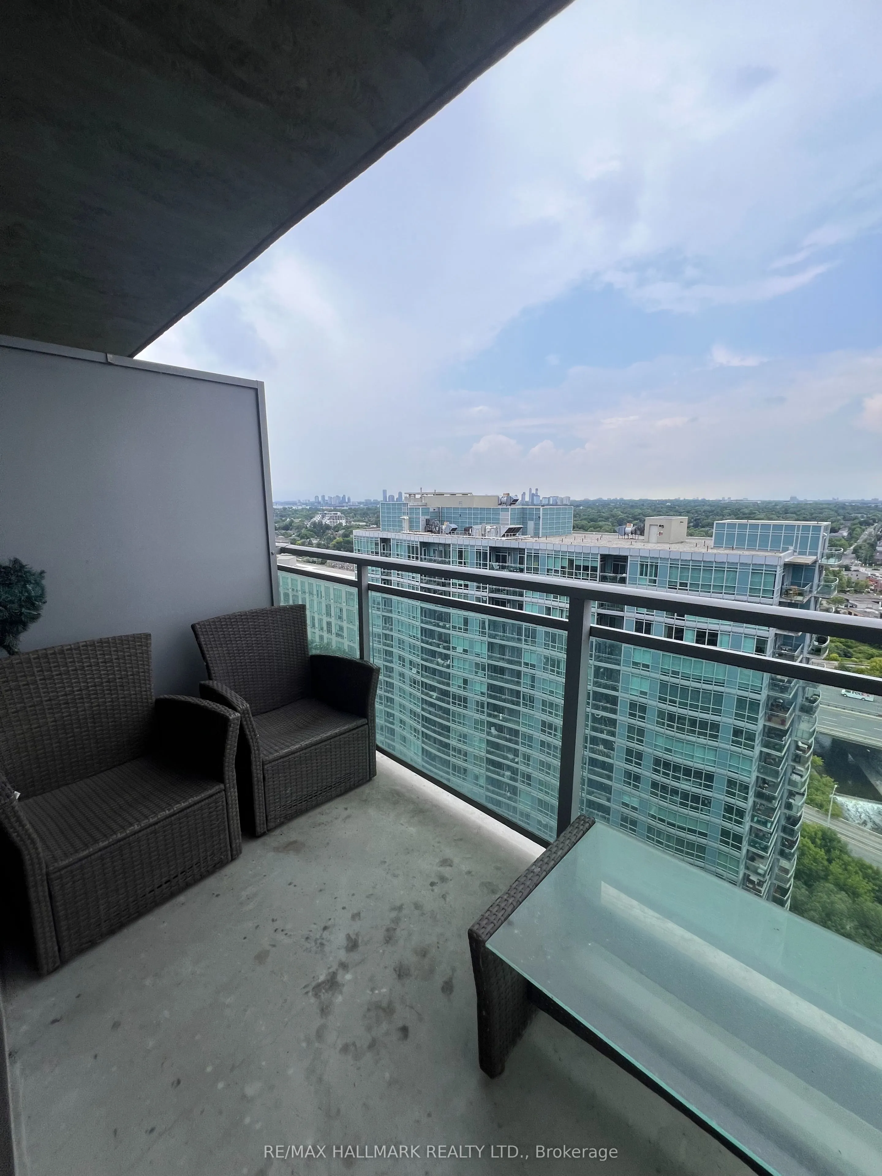 165 Legion Road N, #2323