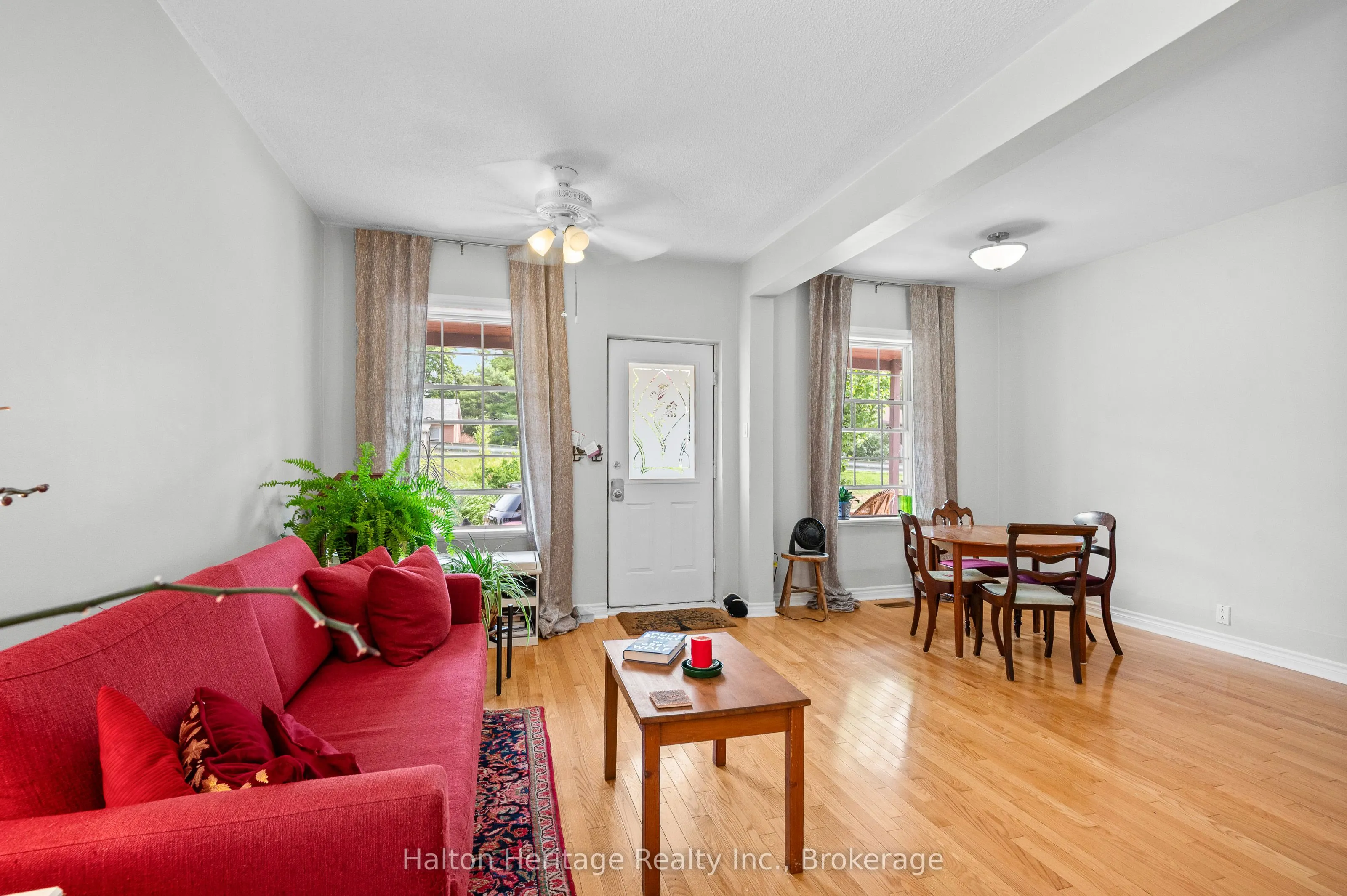 1104 Haig Boulevard
