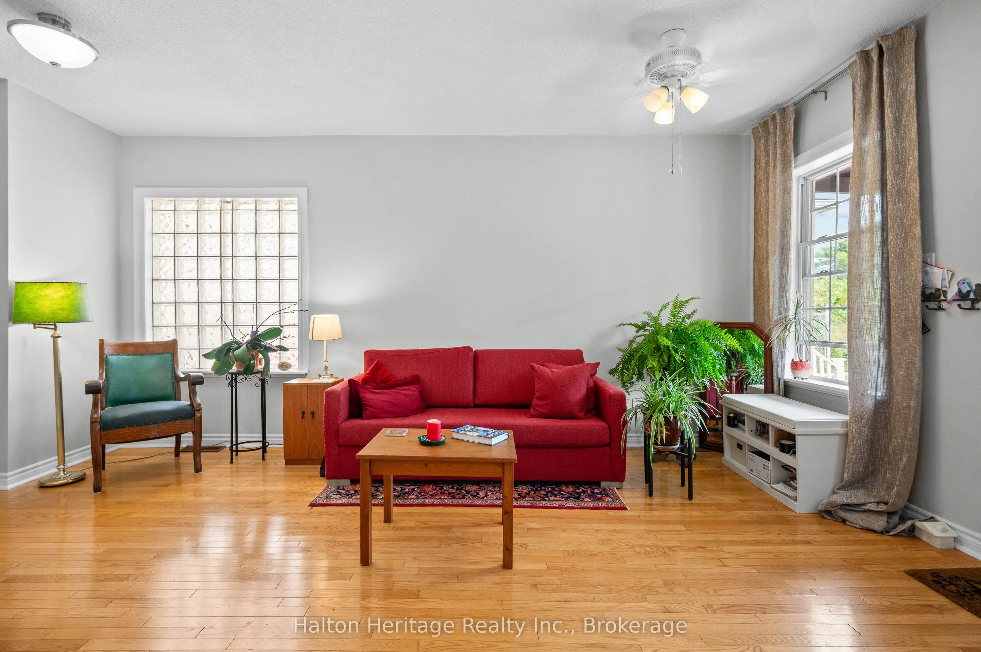 1104 Haig Boulevard