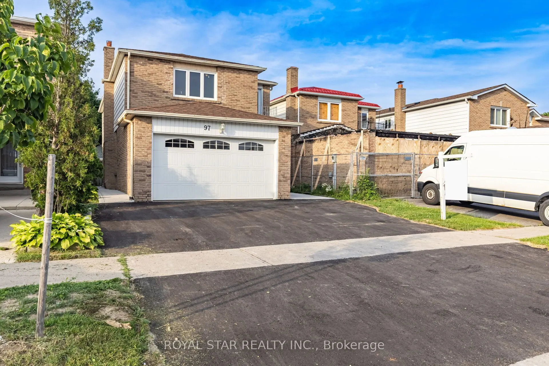 97 Banting Crescent