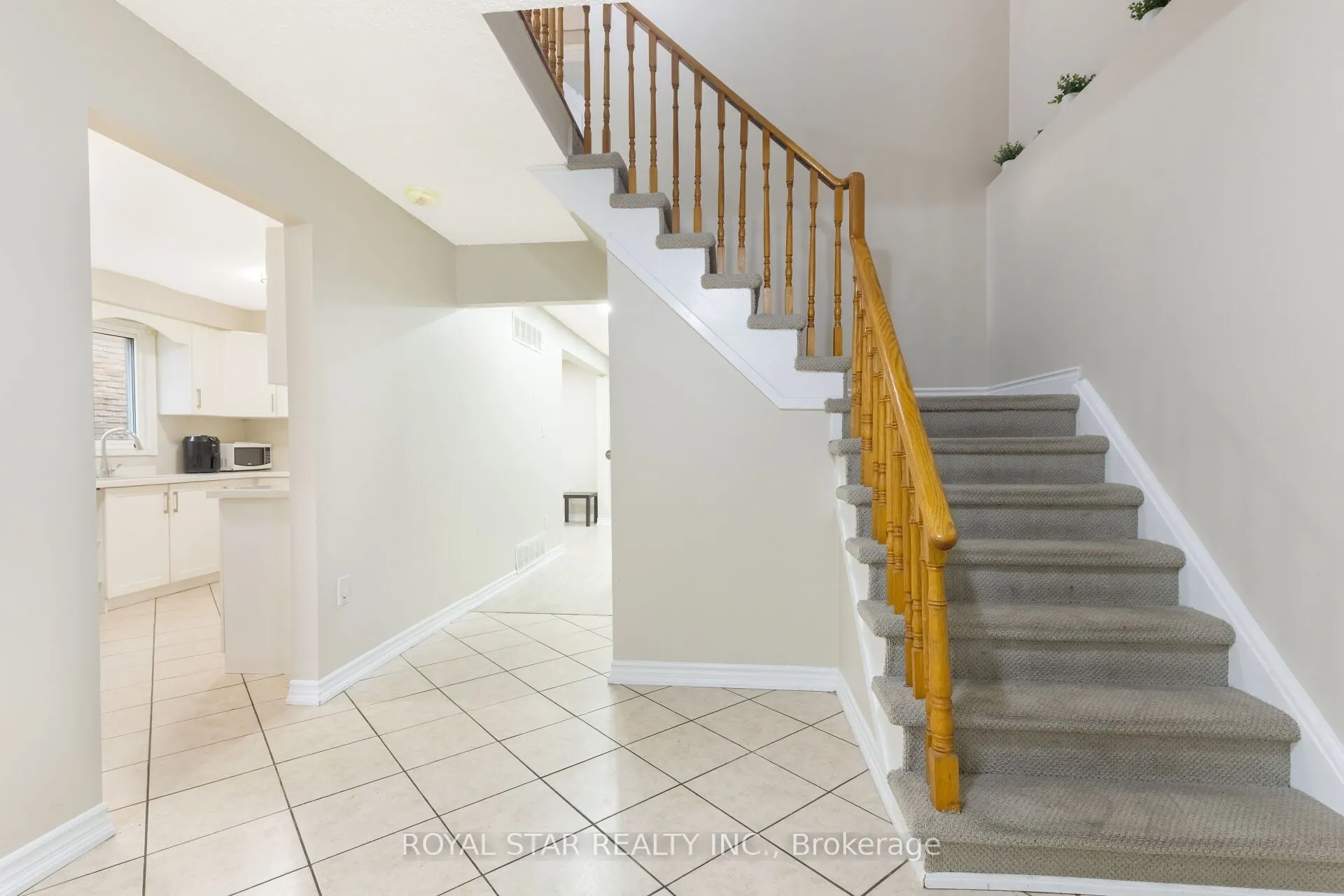 97 Banting Crescent