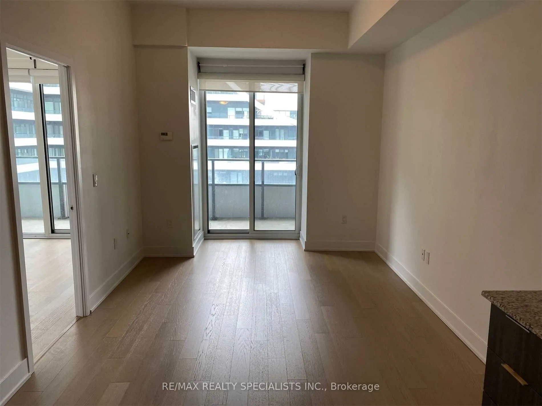 20 SHORE BREEZE Drive, #404