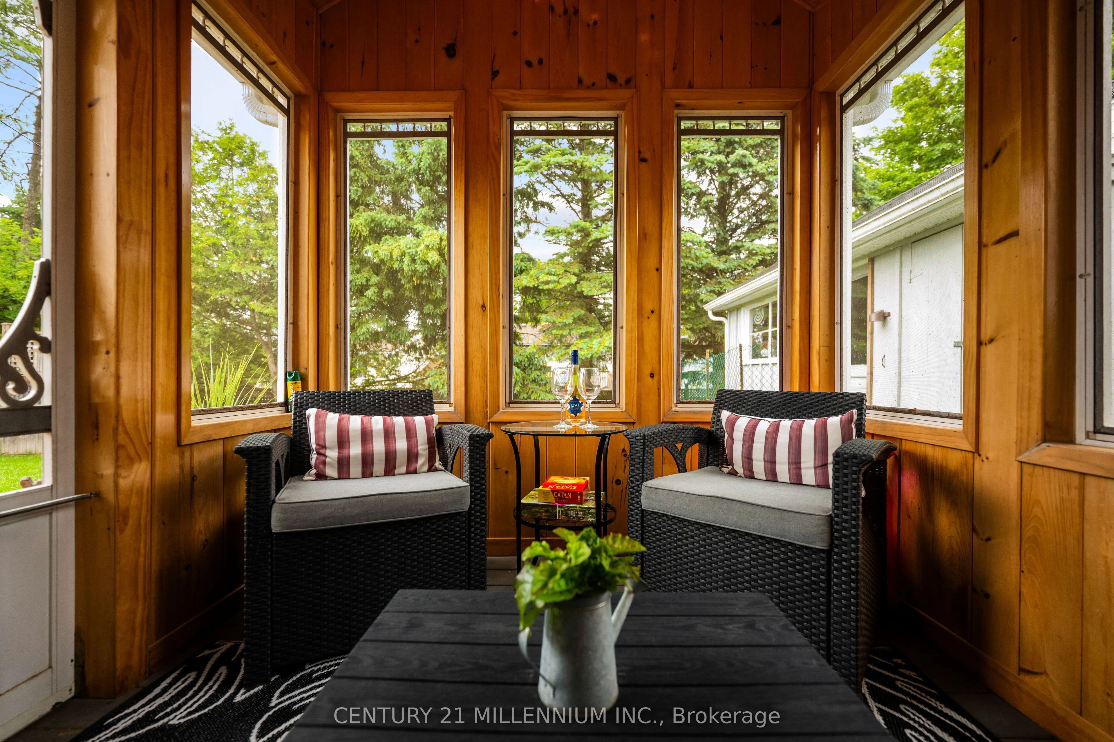 33 Caledonia Road