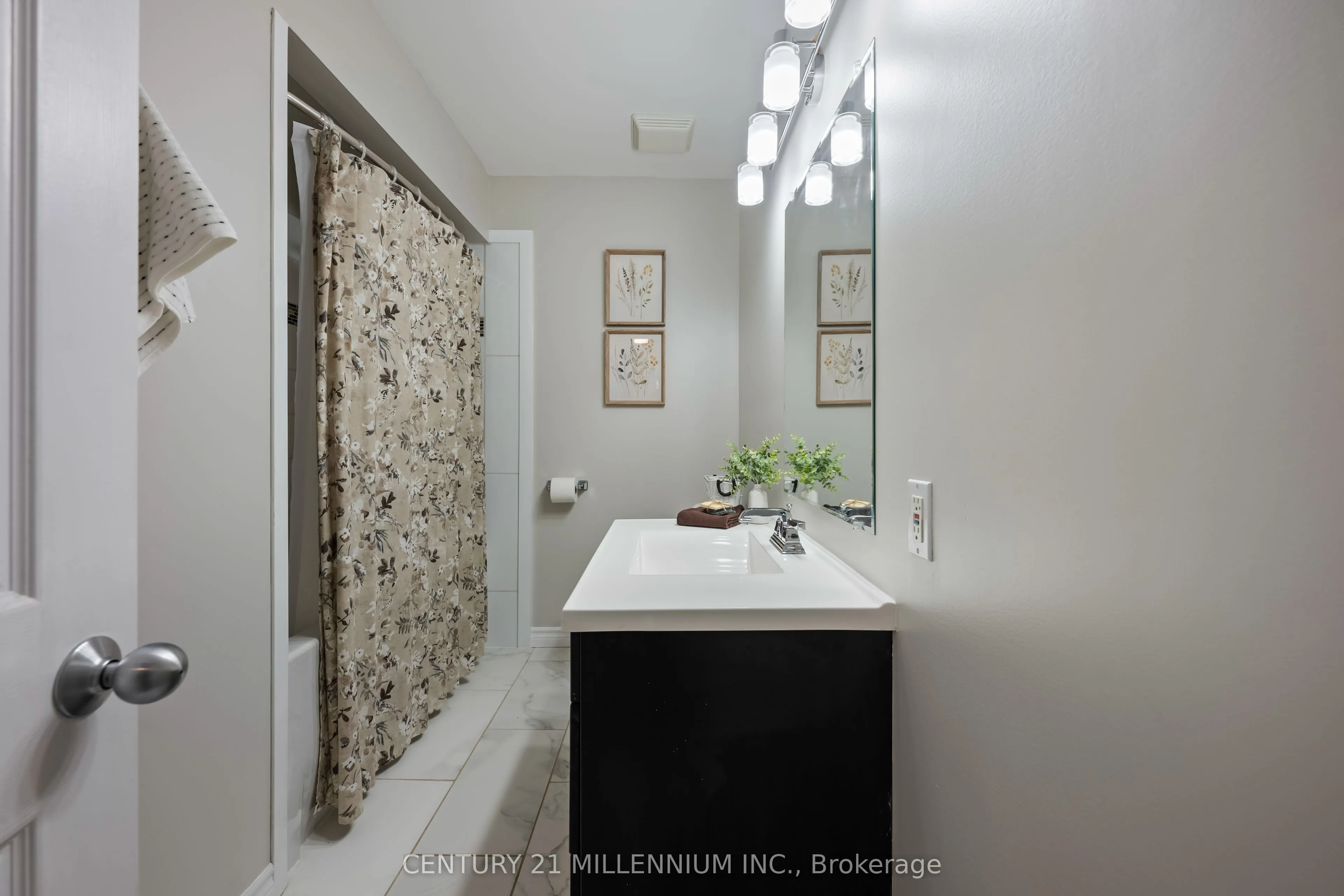 33 Caledonia Road