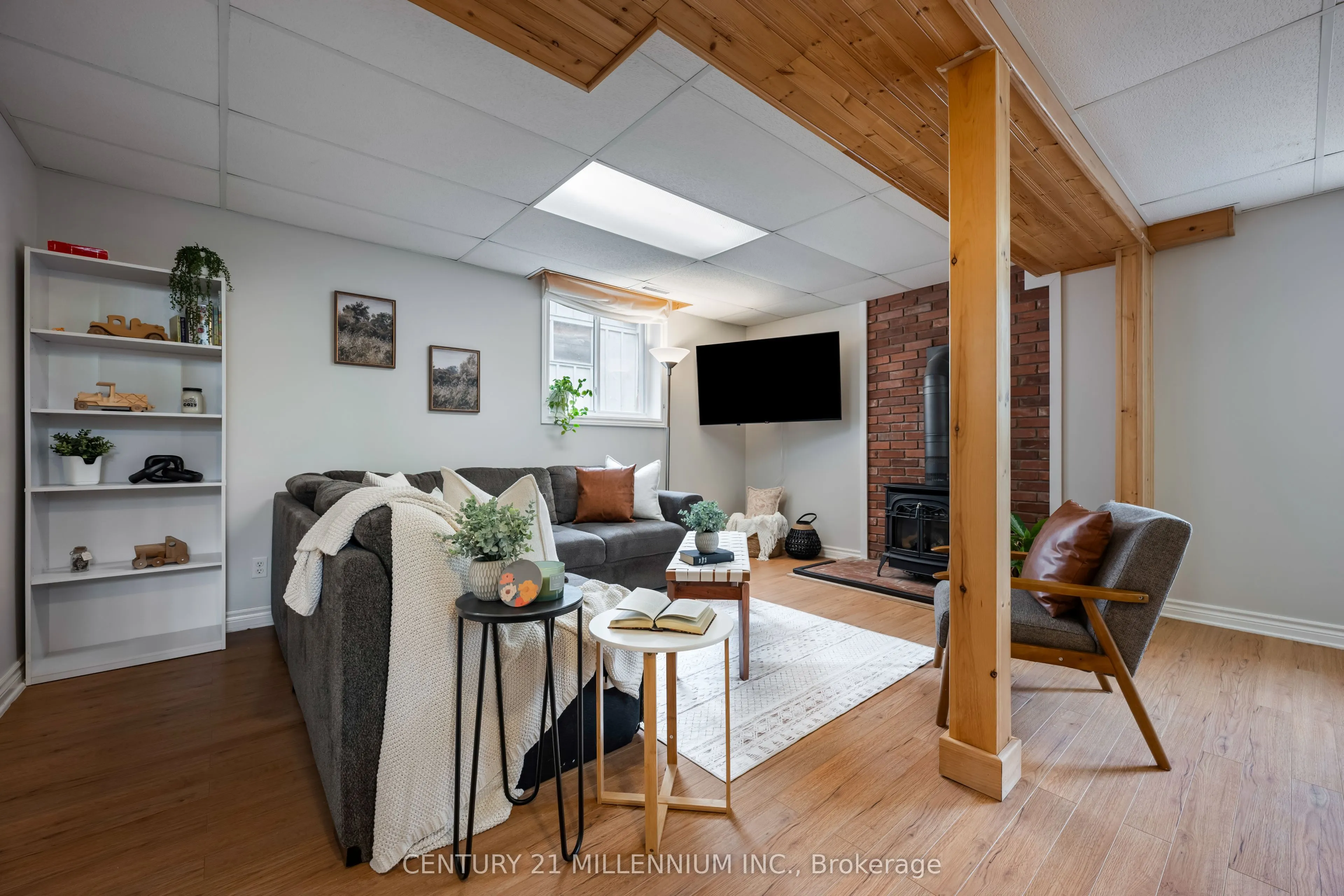 33 Caledonia Road