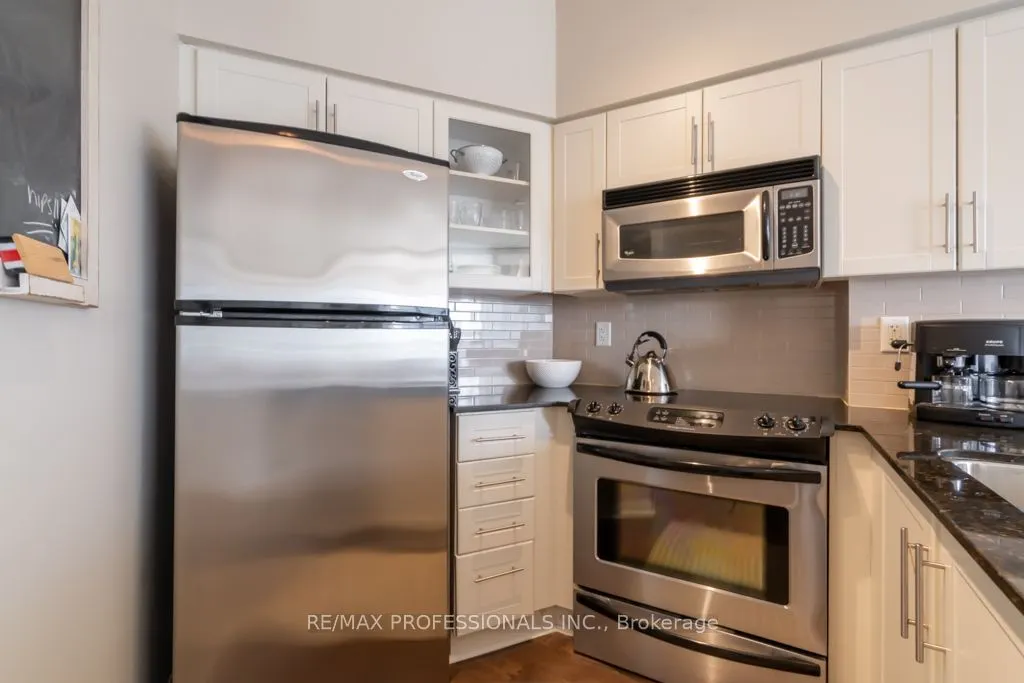 15 Windermere Avenue, #512