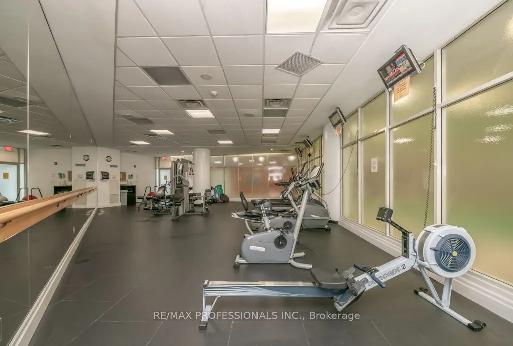 15 Windermere Avenue, #512