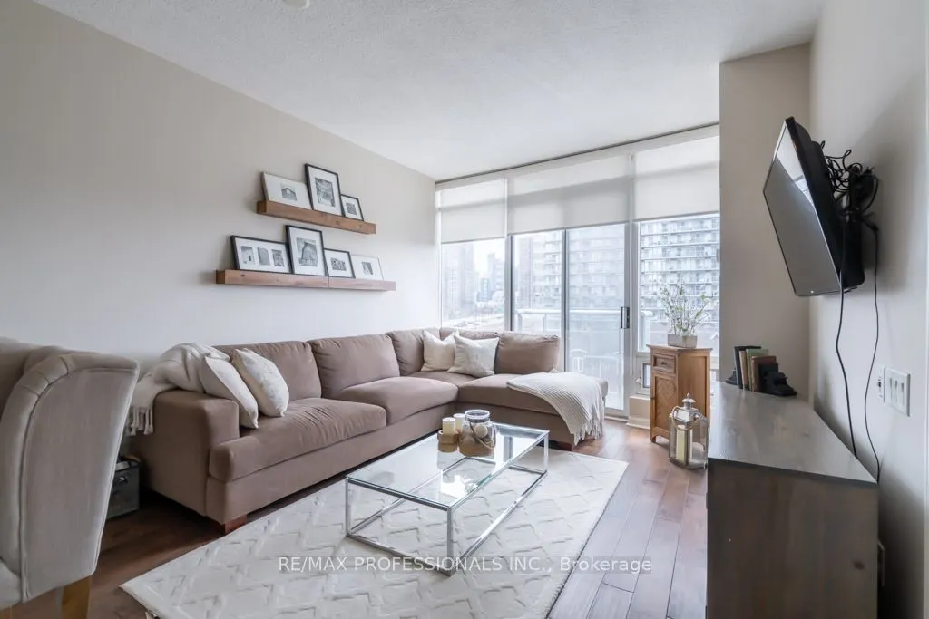 15 Windermere Avenue, #512